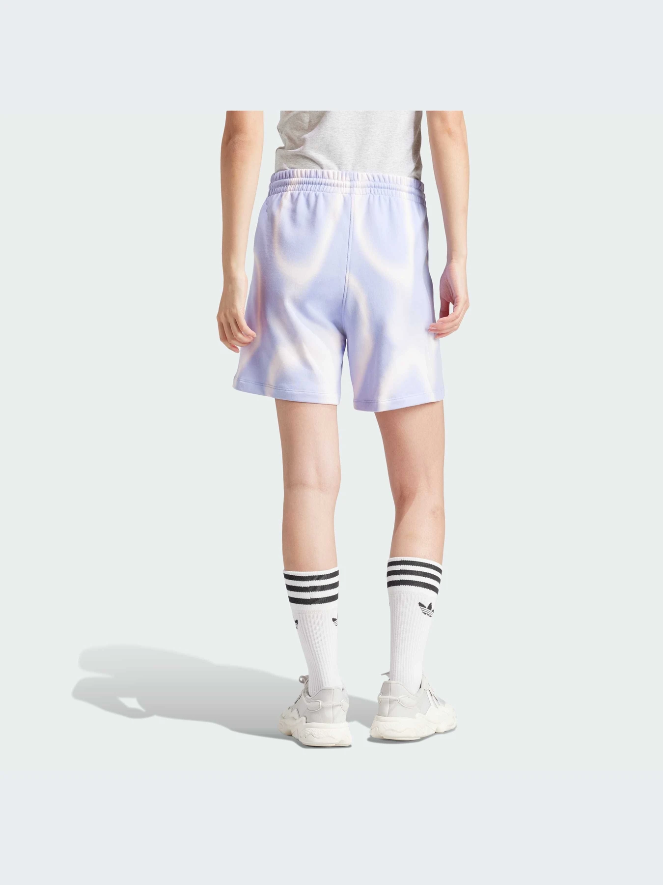 Шорты Adidas Graphics модель IS2491-KZ Шорты Adidas Graphics модель IS2491-KZ Фото