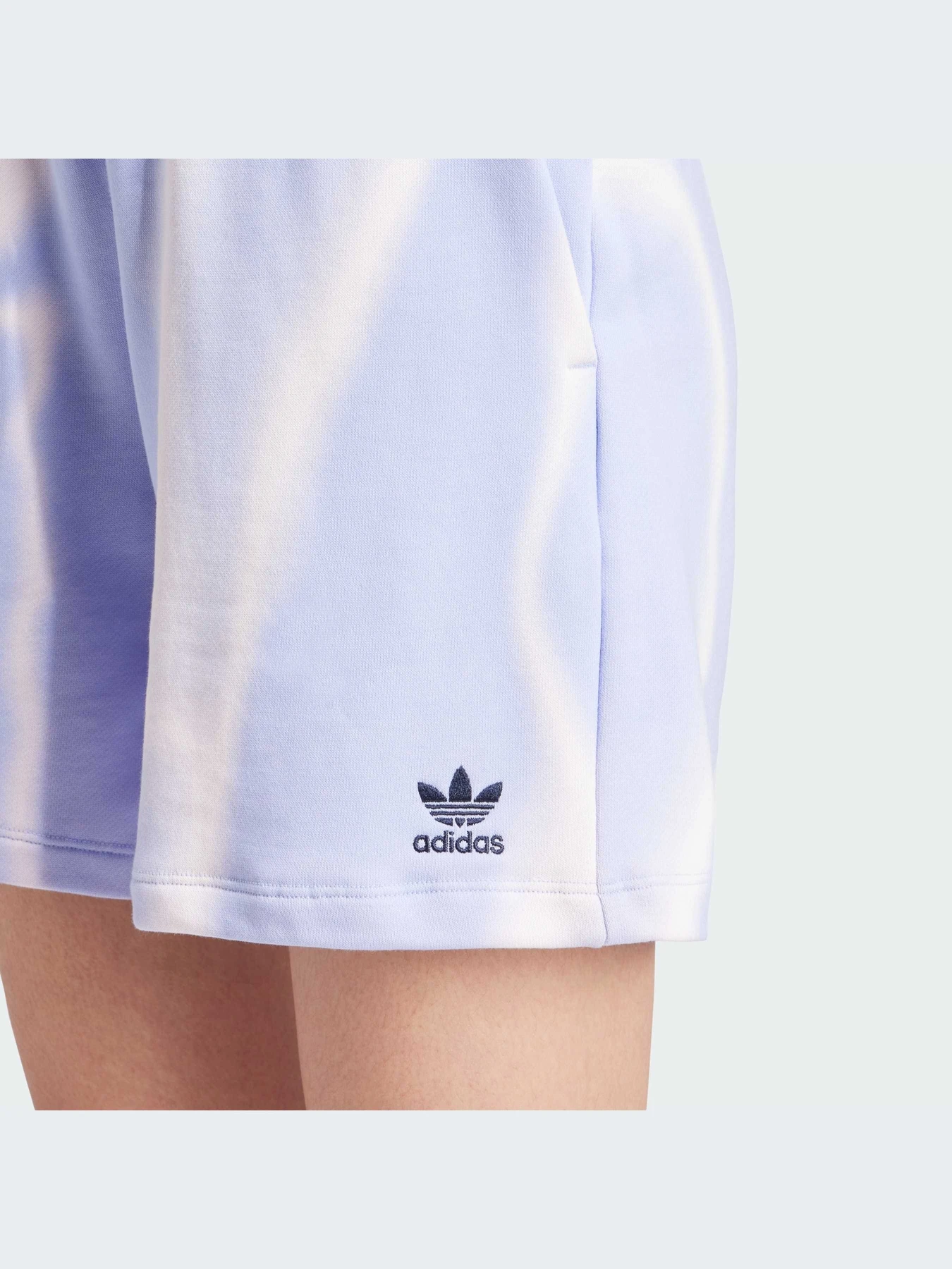 Шорты Adidas Graphics модель IS2491-KZ Шорты Adidas Graphics модель IS2491-KZ Фото