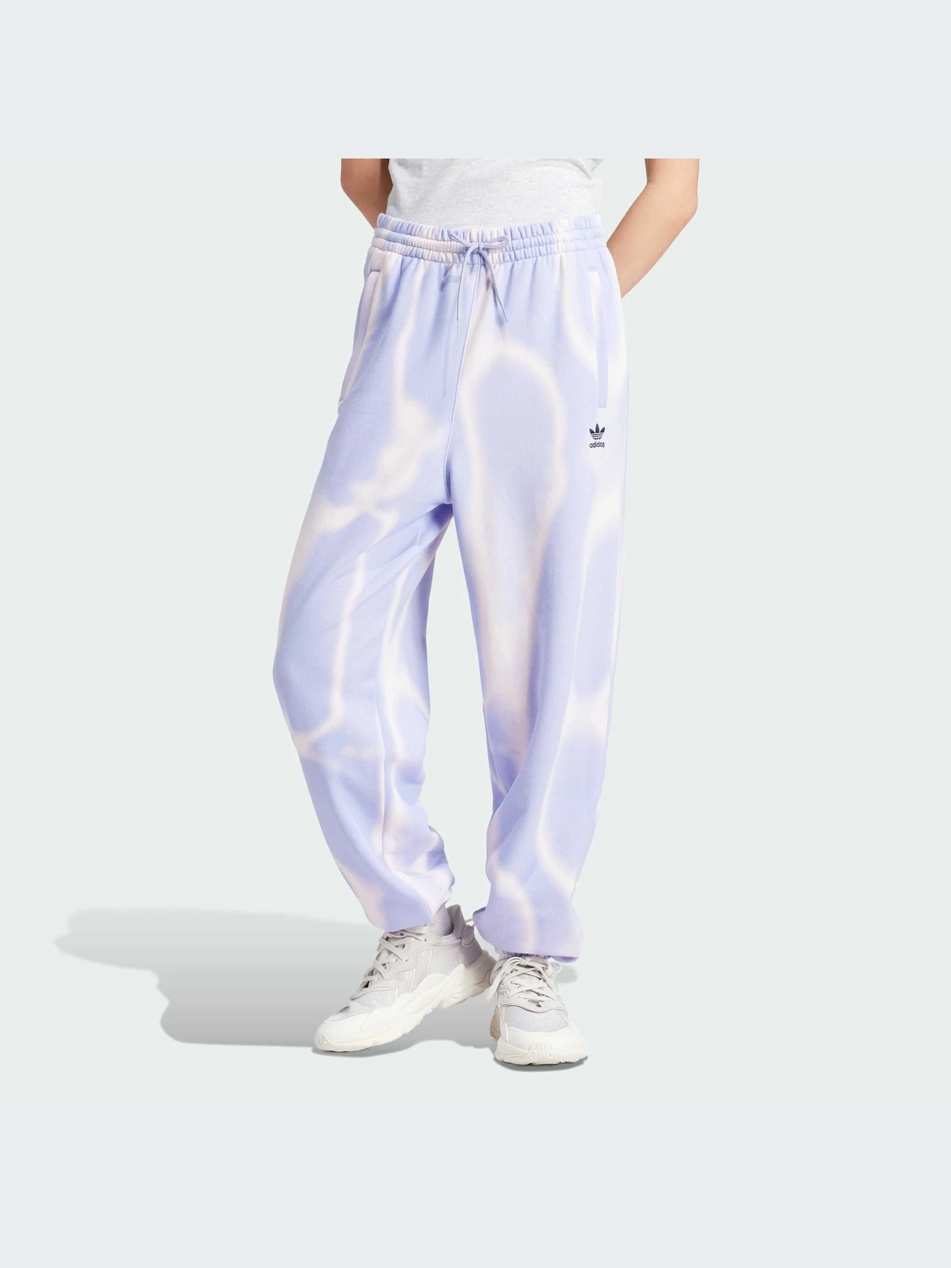 Брюки Adidas Graphics модель IS2490-KZ Брюки Adidas Graphics модель IS2490-KZ Фото
