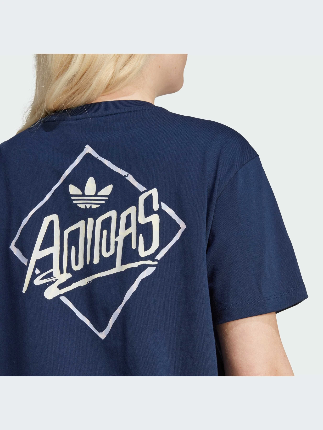 Футболки и поло Adidas Graphics модель IU2488-KZ Футболки и поло Adidas Graphics модель IU2488-KZ Фото