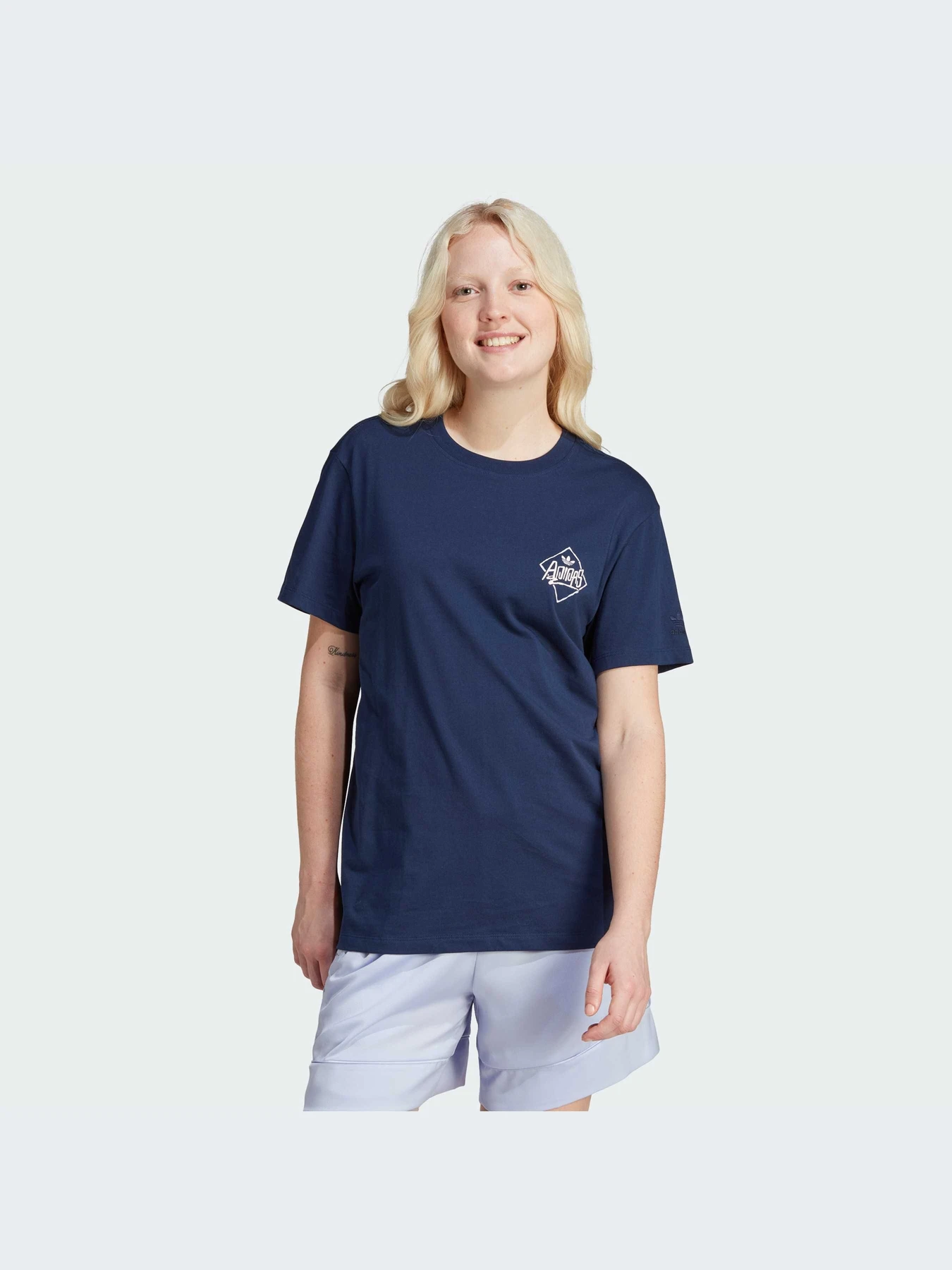 Футболки и поло Adidas Graphics модель IU2488-KZ Футболки и поло Adidas Graphics модель IU2488-KZ Фото