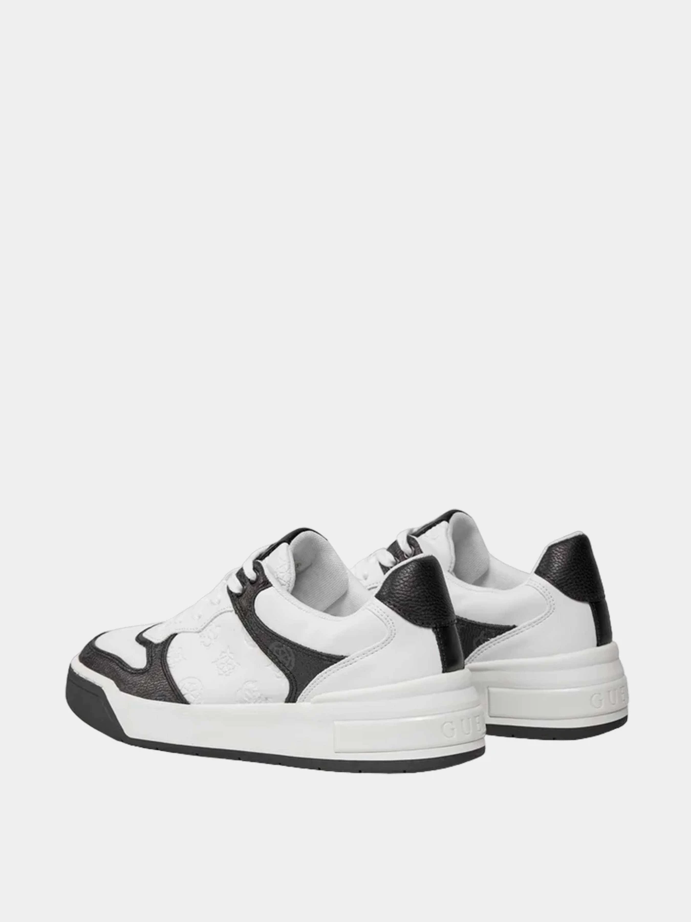 Кроссовки GUESS модель FLPCLA-FAL12-WHBLK Кроссовки GUESS модель FLPCLA-FAL12-WHBLK Фото