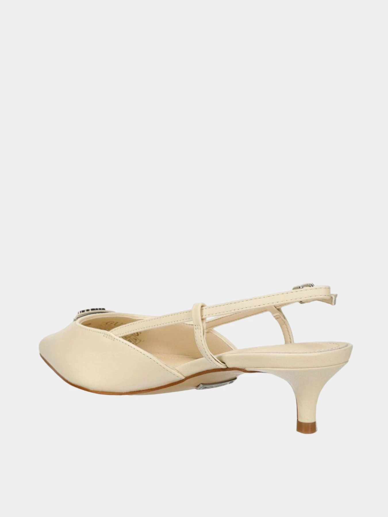 Туфли и лоферы GUESS модель FLPJES-LEA05-CREAM Туфли и лоферы GUESS модель FLPJES-LEA05-CREAM Фото