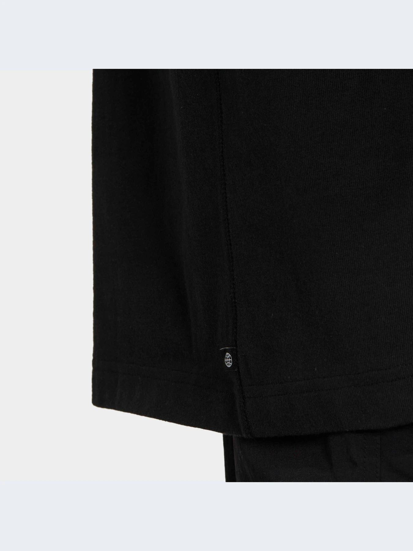 Футболки и поло Adidas Adicolor модель HK2890-KZ Футболки и поло Adidas Adicolor модель HK2890-KZ Фото