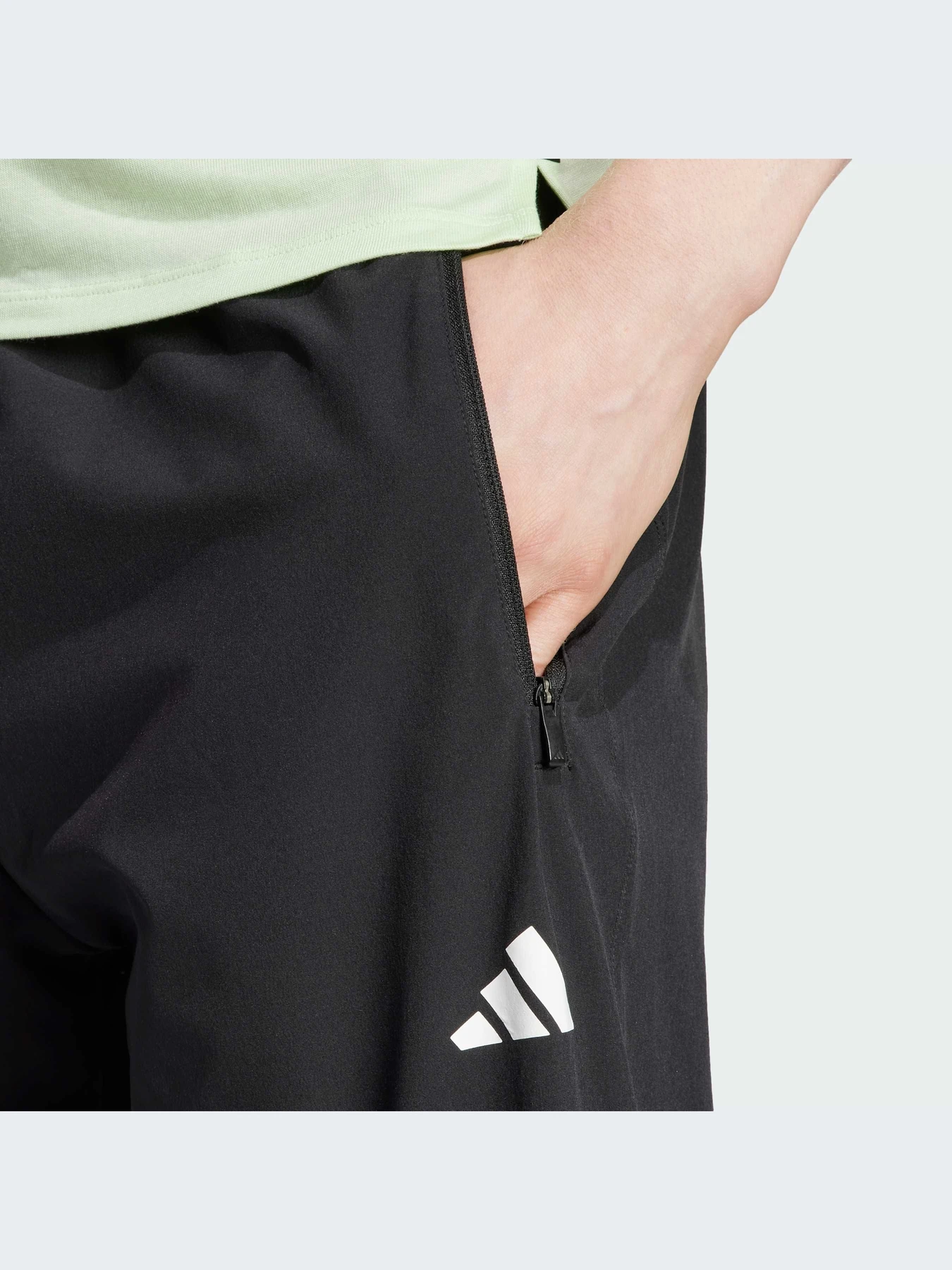Брюки Adidas модель IK9680-KZ Брюки Adidas модель IK9680-KZ Фото