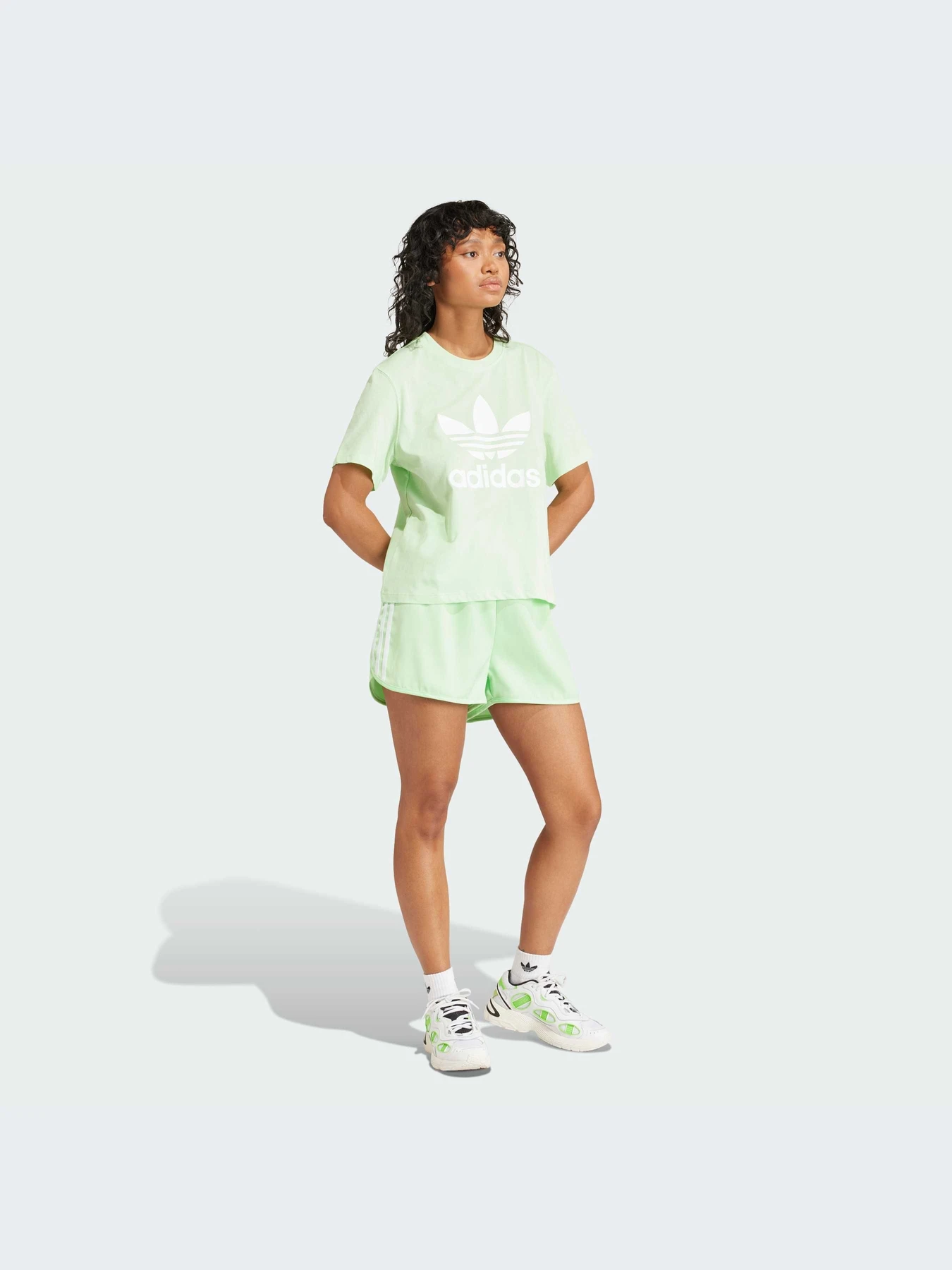 Футболки и поло Adidas Trefoil модель IN8436-KZ Футболки и поло Adidas Trefoil модель IN8436-KZ Фото