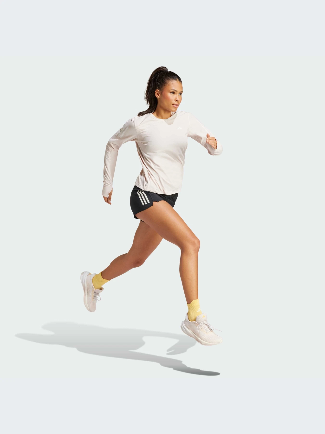 Худи и свитшоты Adidas Supernova модель IN8333-KZ Худи и свитшоты Adidas Supernova модель IN8333-KZ Фото