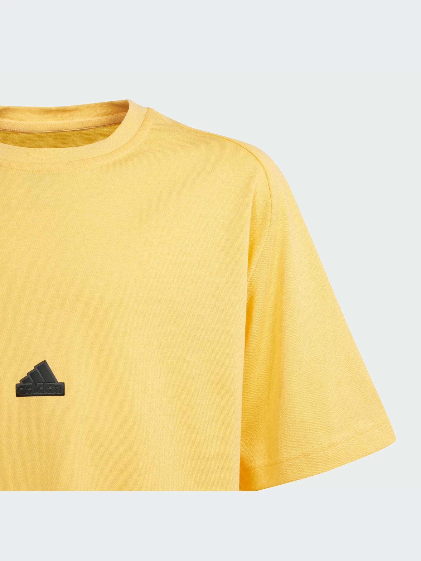 Футболки и поло Adidas ZNE модель IS3398-KZ Футболки и поло Adidas ZNE модель IS3398-KZ Фото