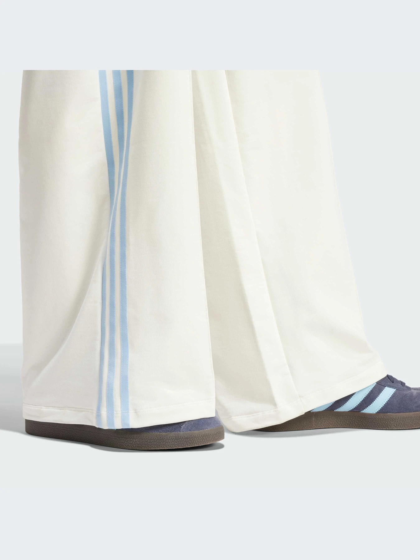 Брюки Adidas модель IT9838-KZ Брюки Adidas модель IT9838-KZ Фото