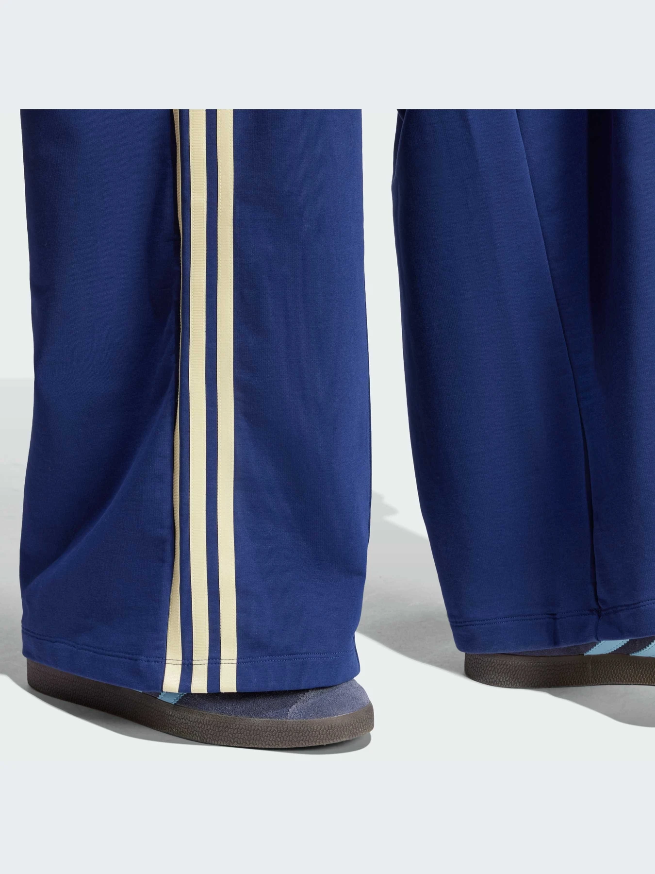Брюки Adidas модель IR7464-KZ Брюки Adidas модель IR7464-KZ Фото