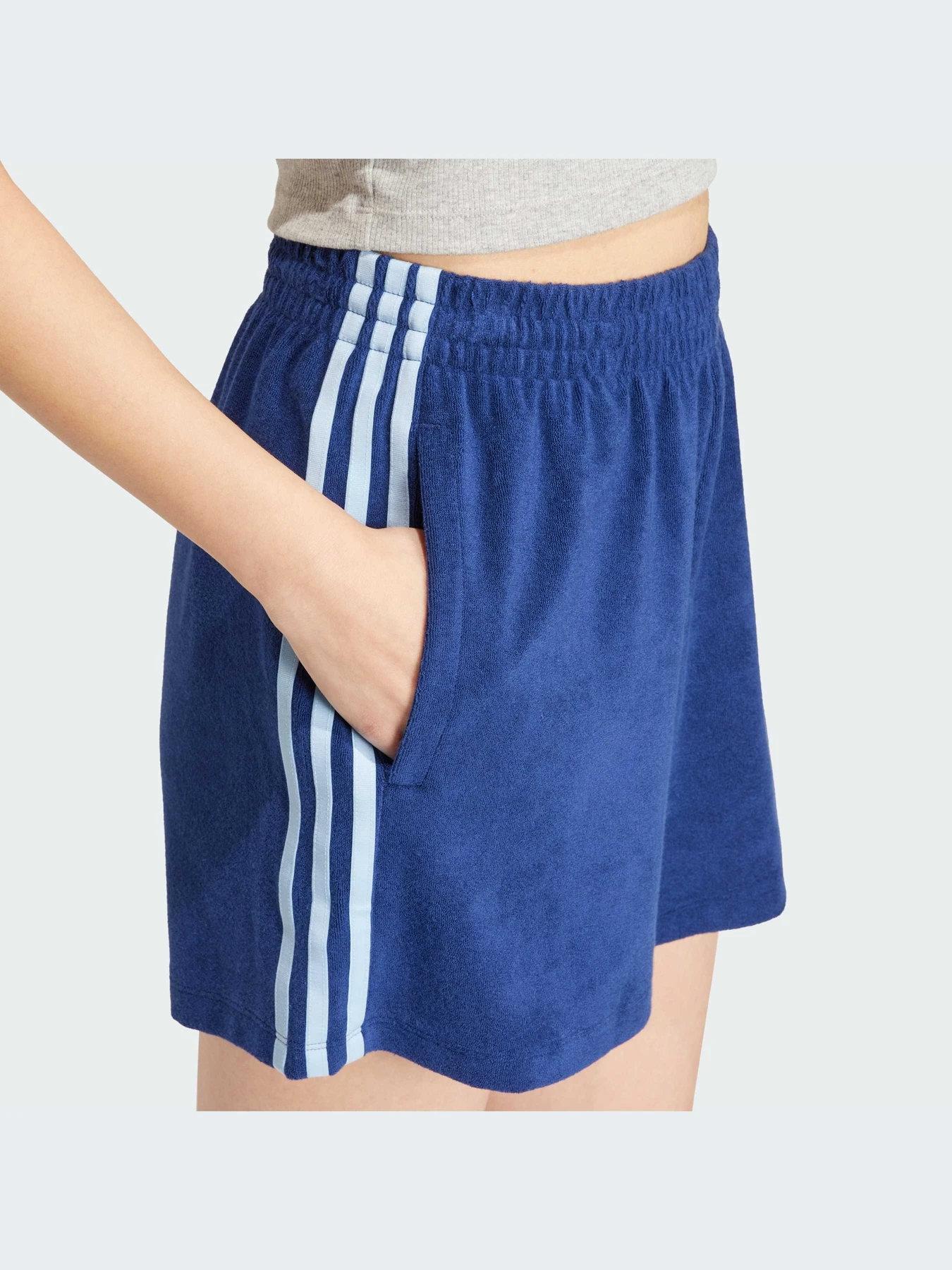 Шорты Adidas модель IR7472-KZ Шорты Adidas модель IR7472-KZ Фото