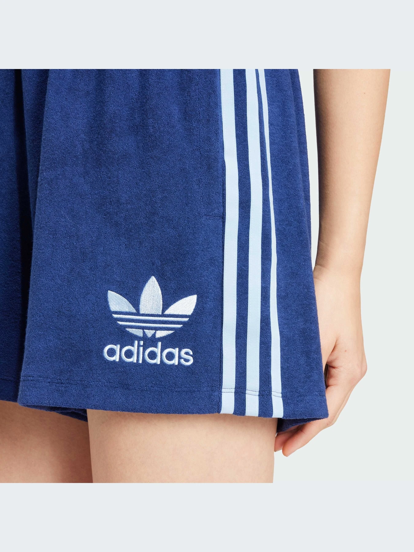 Шорты Adidas модель IR7472-KZ Шорты Adidas модель IR7472-KZ Фото