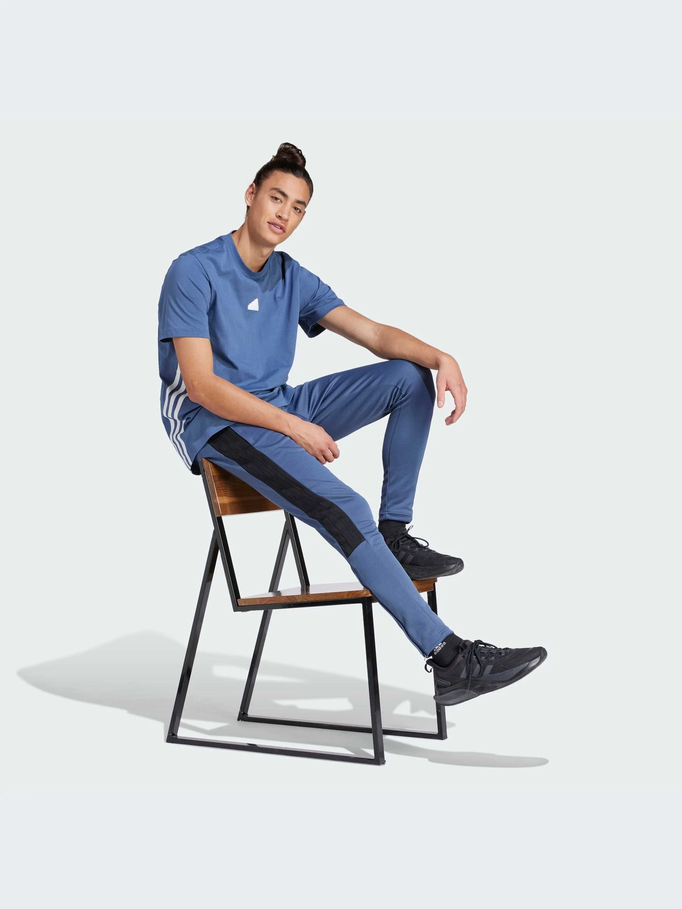 Футболки и поло Adidas Icons модель IR9191-KZ Футболки и поло Adidas Icons модель IR9191-KZ Фото