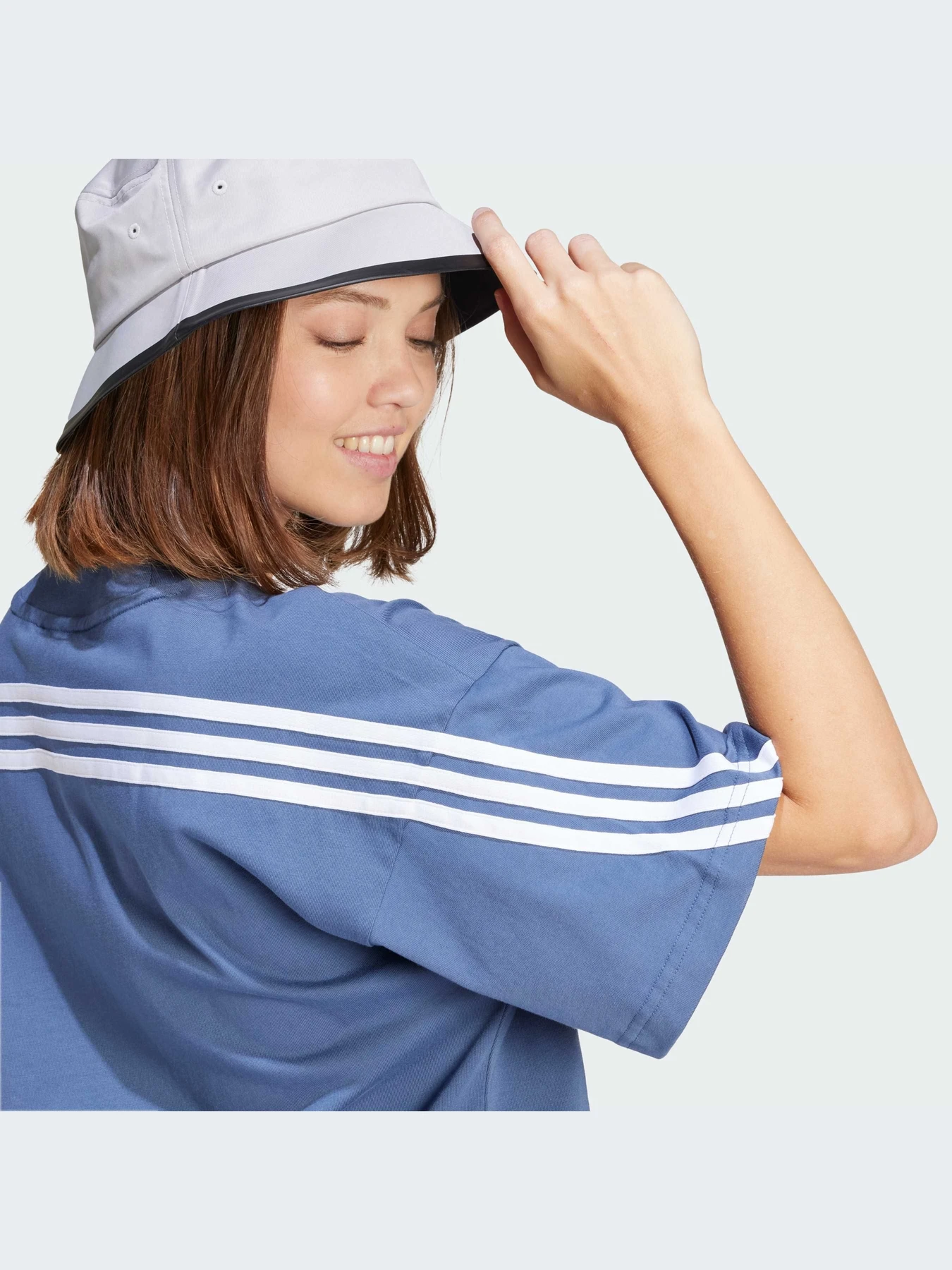 Футболки и поло Adidas Icons модель IS3618-KZ Футболки и поло Adidas Icons модель IS3618-KZ Фото