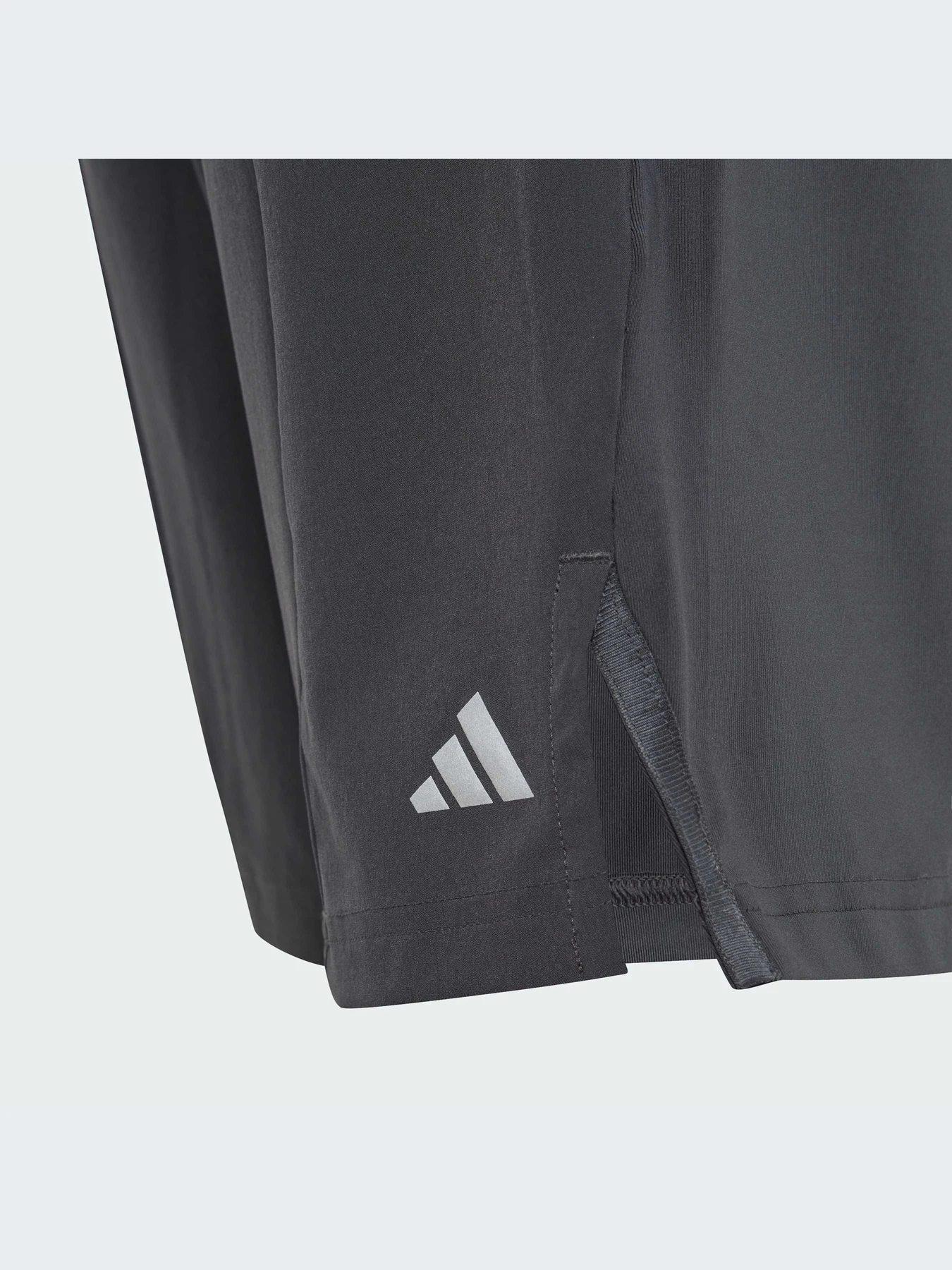 Шорты Adidas модель IR7553-KZ Шорты Adidas модель IR7553-KZ Фото
