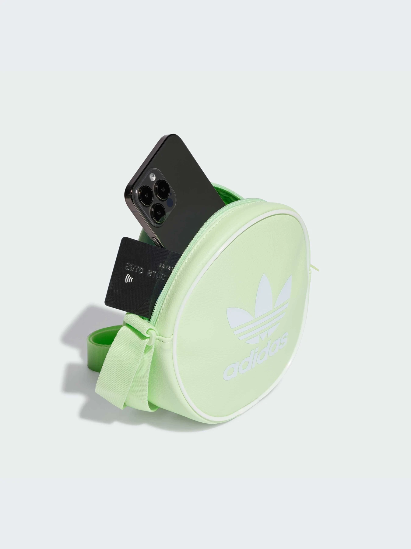 Сумки Adidas Adicolor модель IT4829-KZ Сумки Adidas Adicolor модель IT4829-KZ Фото