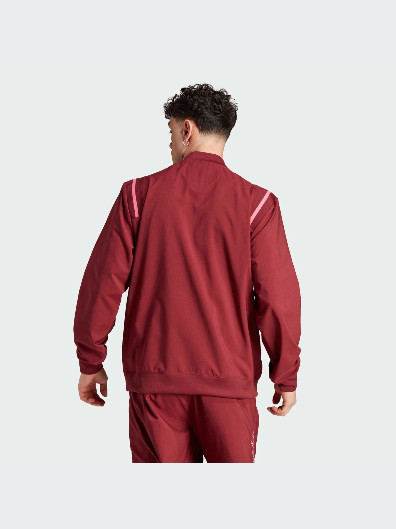 Куртки и дубленки Adidas модель HY1286-KZ Куртки и дубленки Adidas модель HY1286-KZ Фото