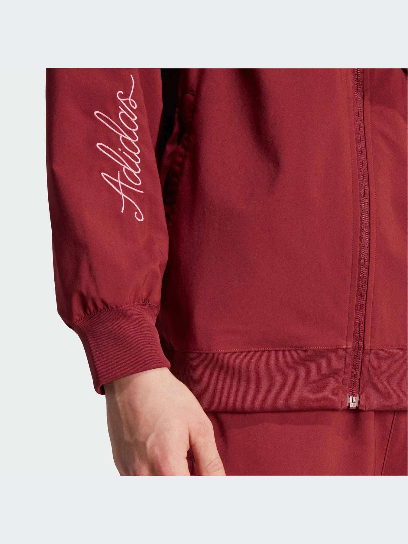 Куртки и дубленки Adidas модель HY1286-KZ Куртки и дубленки Adidas модель HY1286-KZ Фото