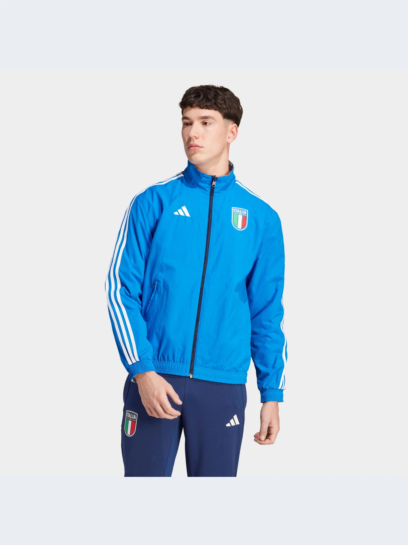 Куртки и дубленки Adidas модель HT2186-KZ Куртки и дубленки Adidas модель HT2186-KZ Фото