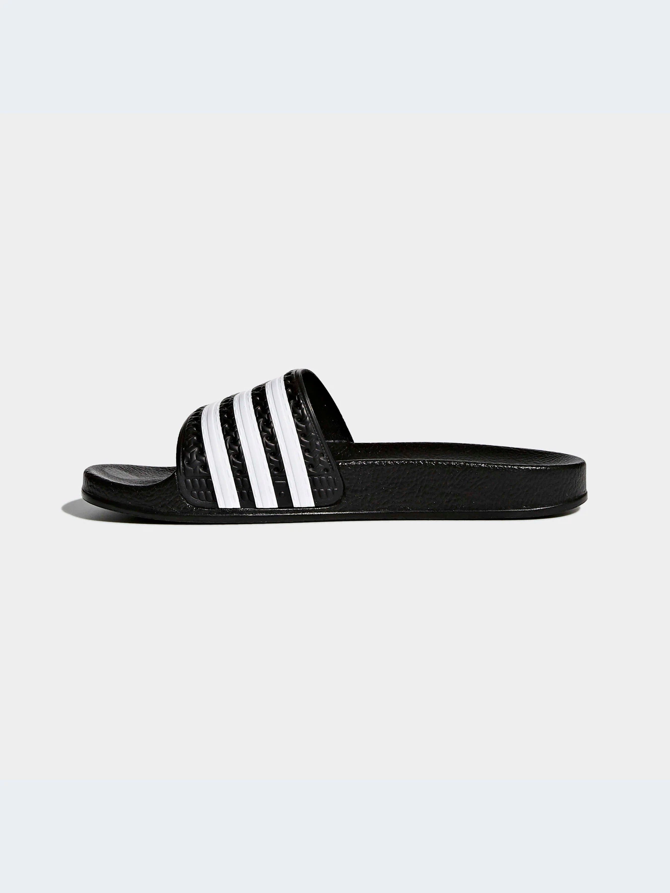 Шлёпанцы Adidas Adilette модель BA7130-KZ Шлёпанцы Adidas Adilette модель BA7130-KZ Фото