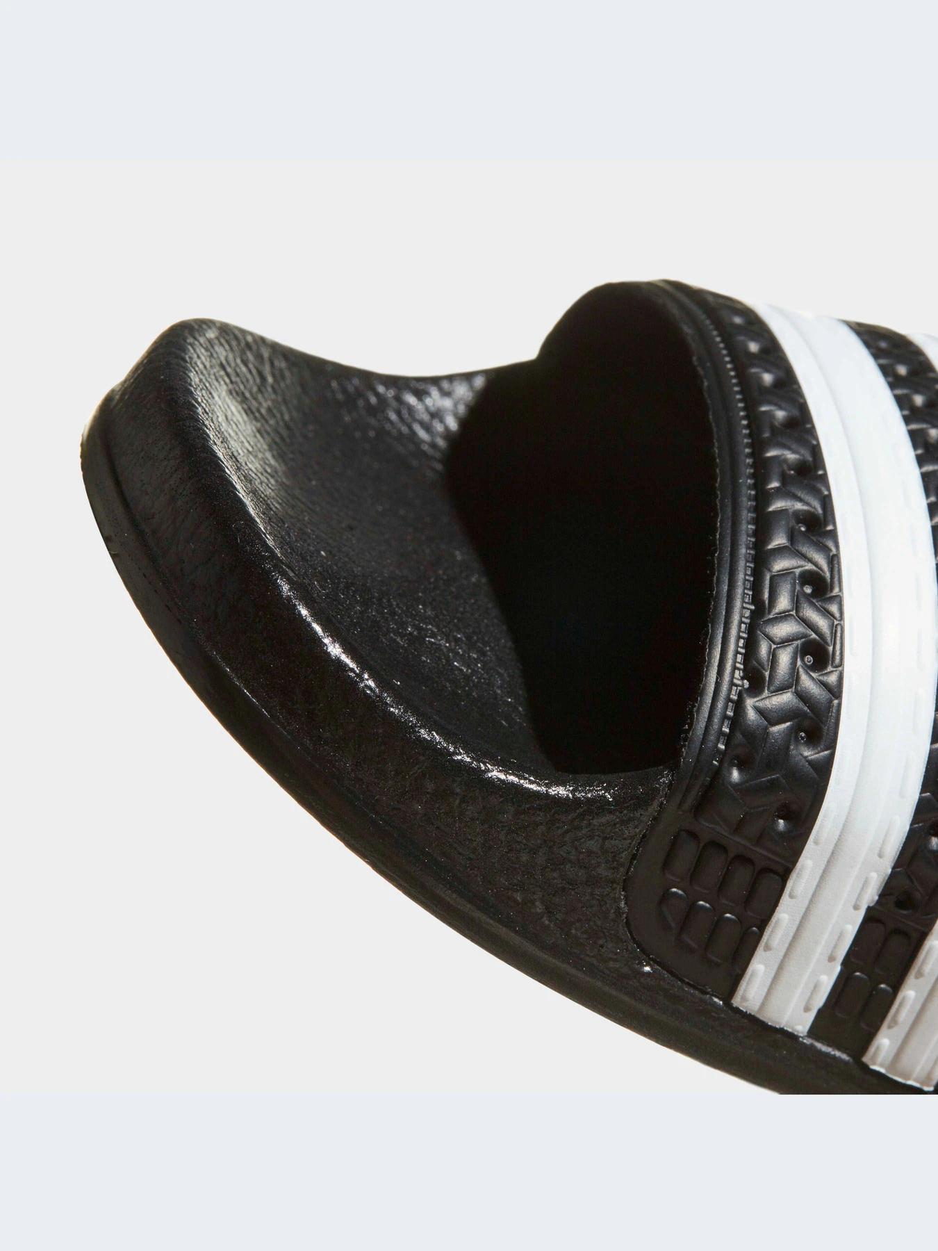 Шлёпанцы Adidas Adilette модель BA7130-KZ Шлёпанцы Adidas Adilette модель BA7130-KZ Фото