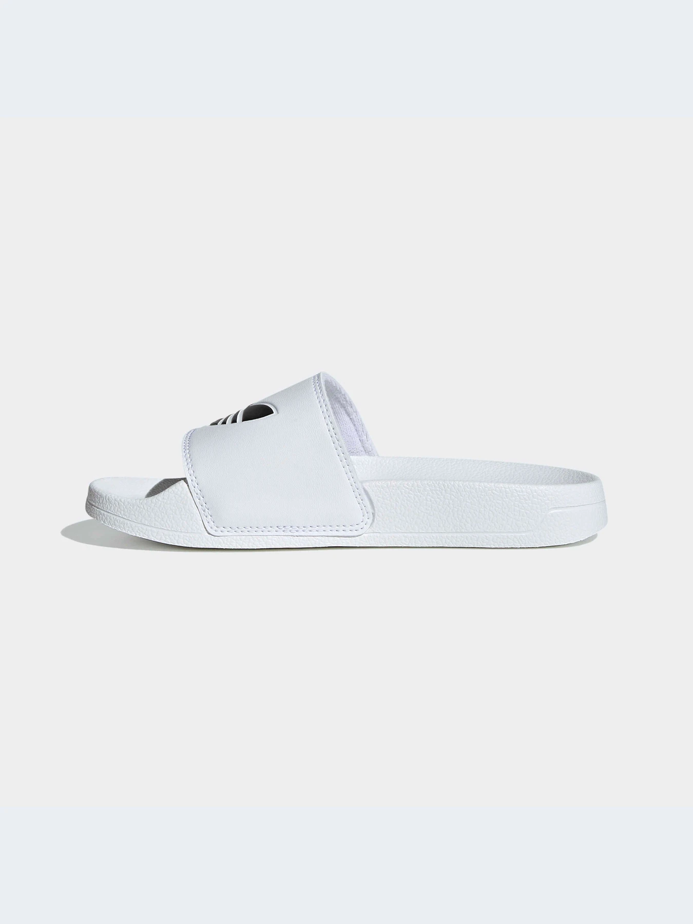 Шлёпанцы Adidas Adilette модель EG8272-KZ Шлёпанцы Adidas Adilette модель EG8272-KZ Фото