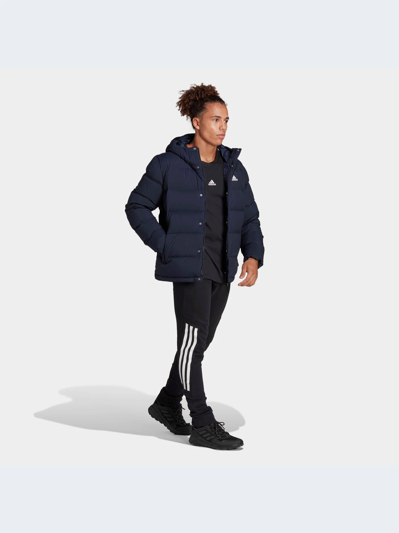 Куртки и дубленки Adidas модель HG8750-KZ Куртки и дубленки Adidas модель HG8750-KZ Фото