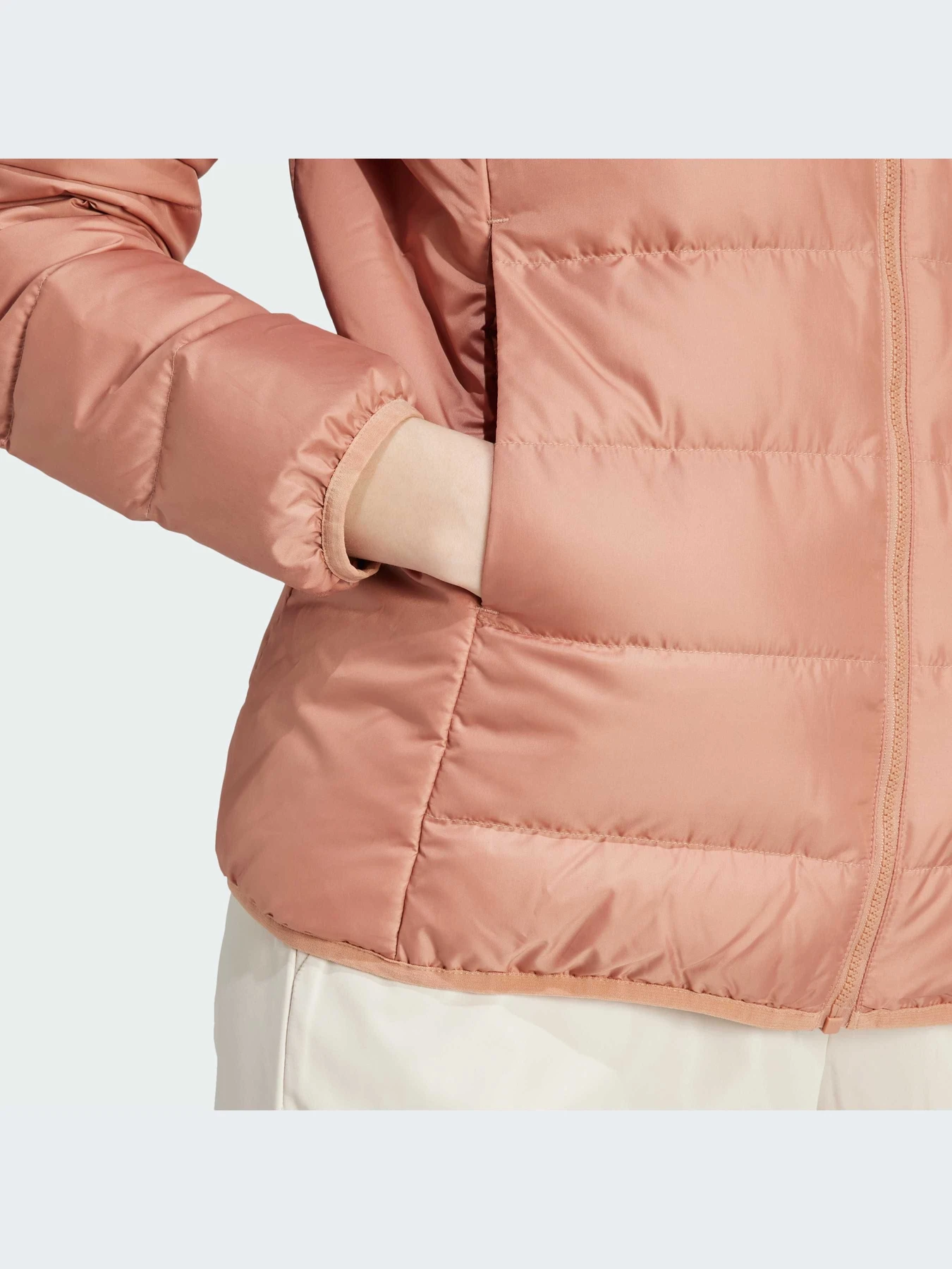 Куртки и дубленки Adidas модель IK3239-KZ Куртки и дубленки Adidas модель IK3239-KZ Фото