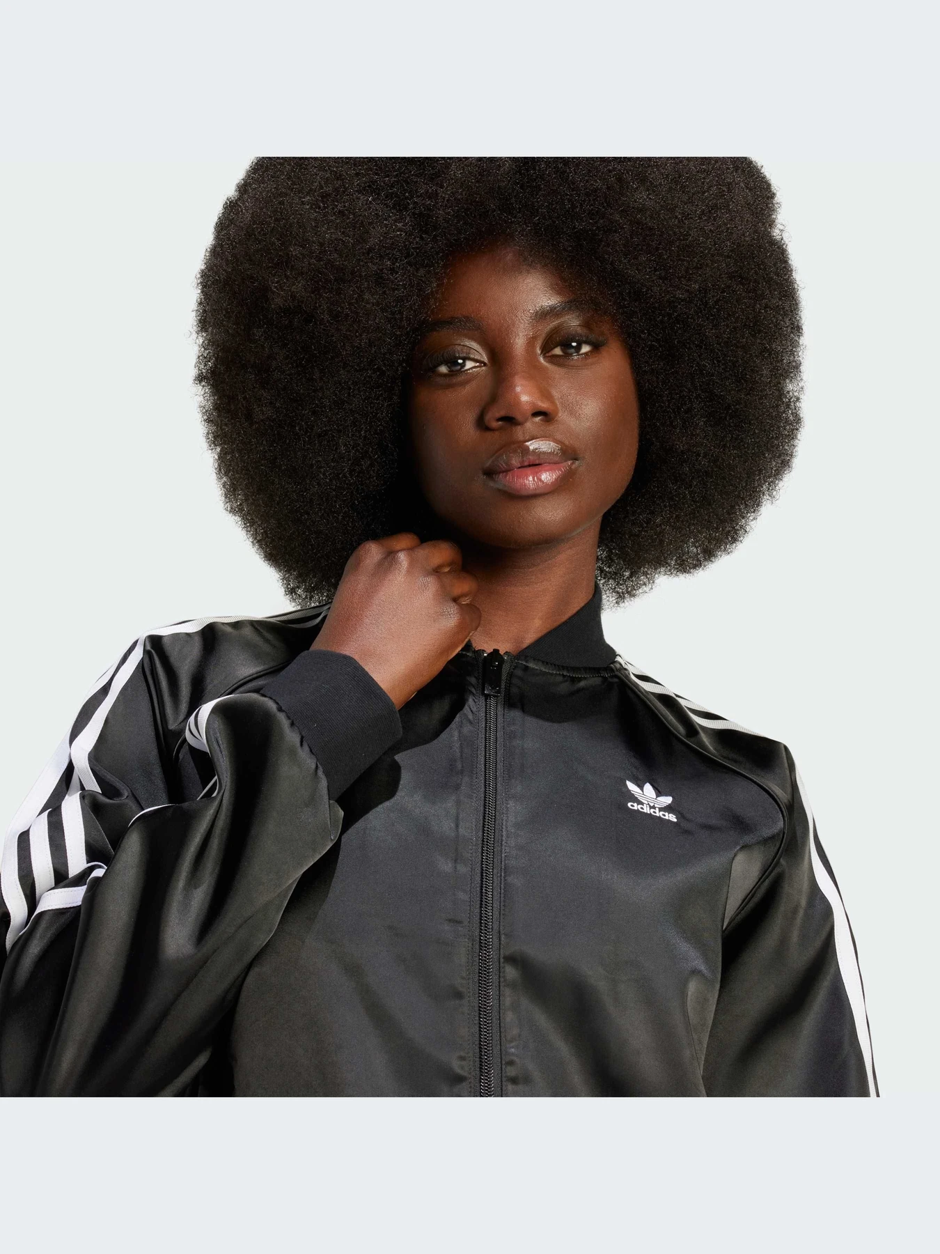 Куртки и дубленки Adidas Adicolor модель IU2533-KZ Куртки и дубленки Adidas Adicolor модель IU2533-KZ Фото