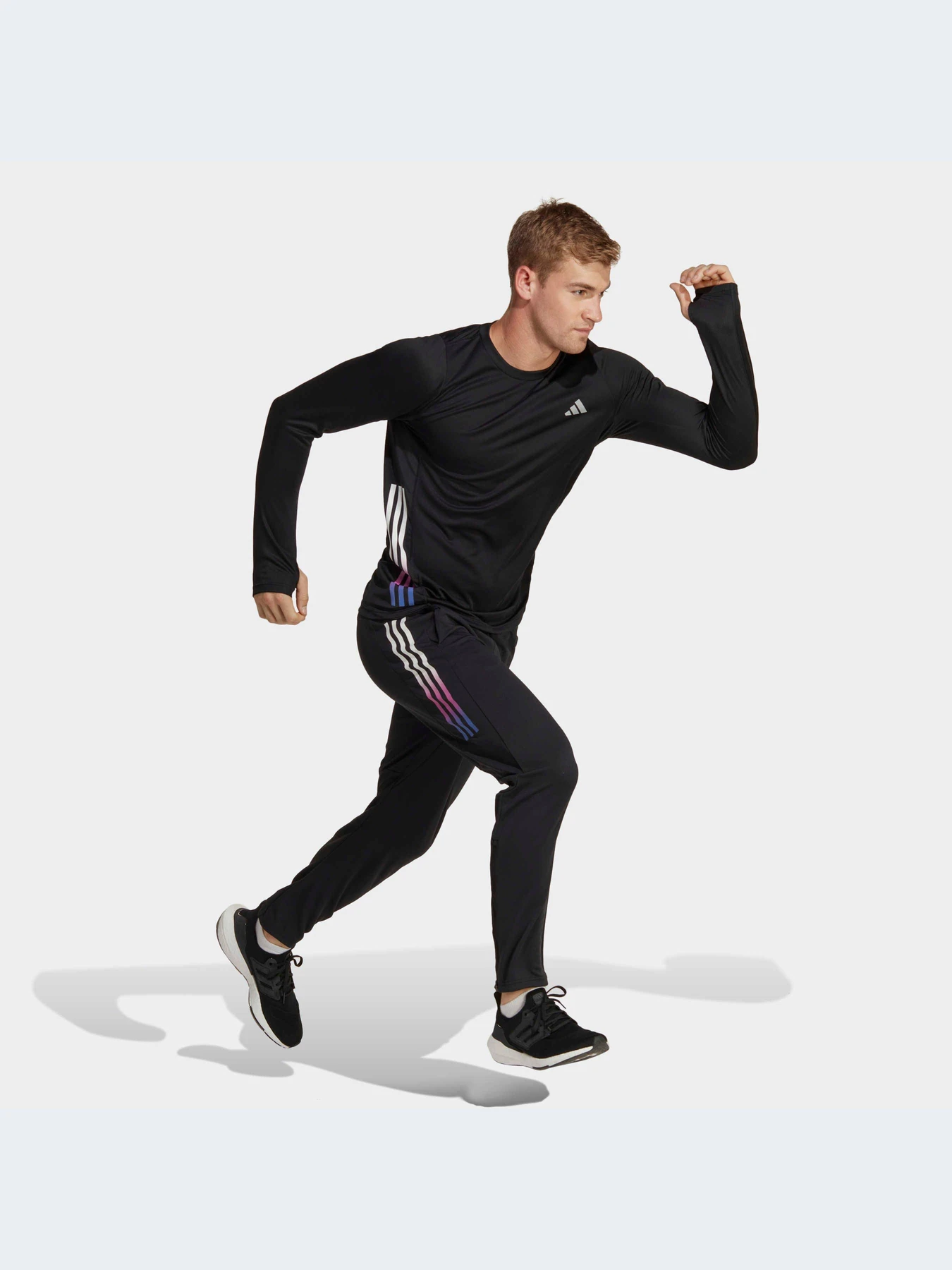Худи и свитшоты Adidas модель HN8024-KZ Худи и свитшоты Adidas модель HN8024-KZ Фото