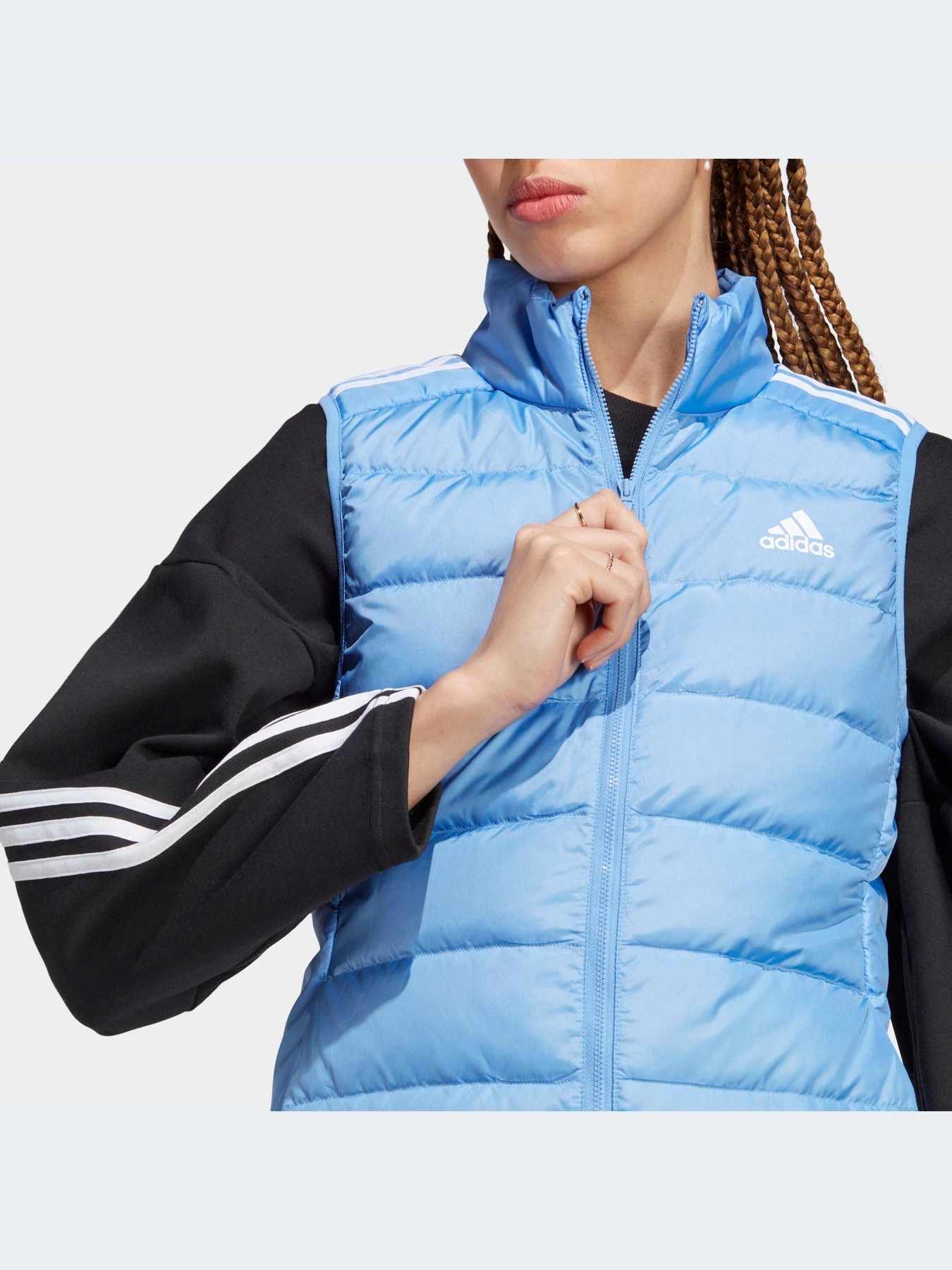 Куртки и дубленки Adidas модель HS2584-KZ Куртки и дубленки Adidas модель HS2584-KZ Фото