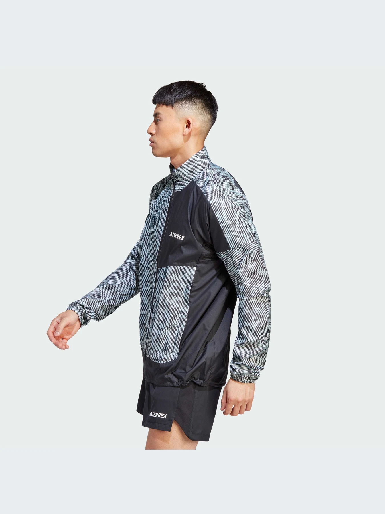 Куртки и дубленки Adidas модель IA1795-KZ Куртки и дубленки Adidas модель IA1795-KZ Фото