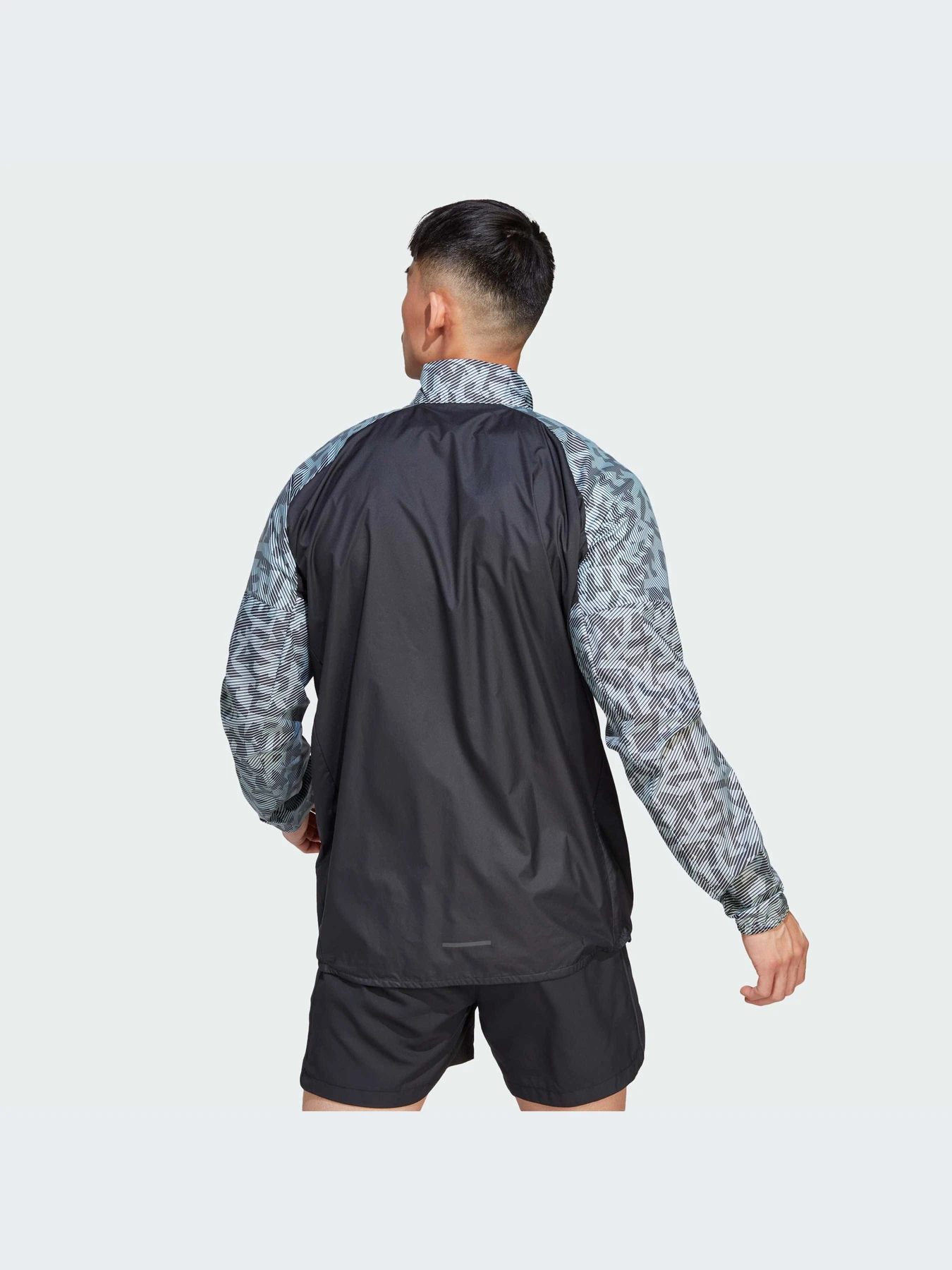 Куртки и дубленки Adidas модель IA1795-KZ Куртки и дубленки Adidas модель IA1795-KZ Фото