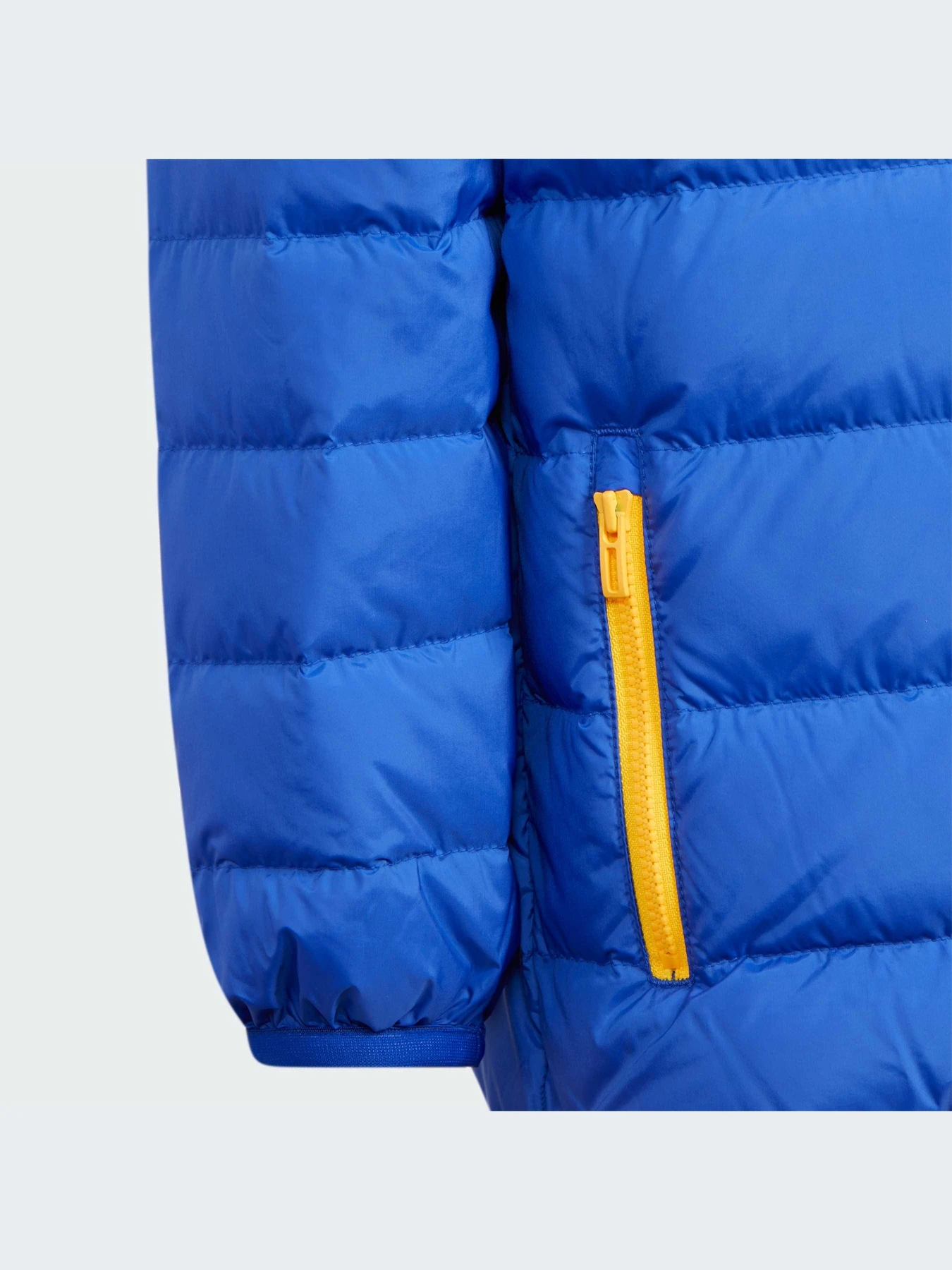 Куртки и дубленки Adidas модель H40324-KZ Куртки и дубленки Adidas модель H40324-KZ Фото