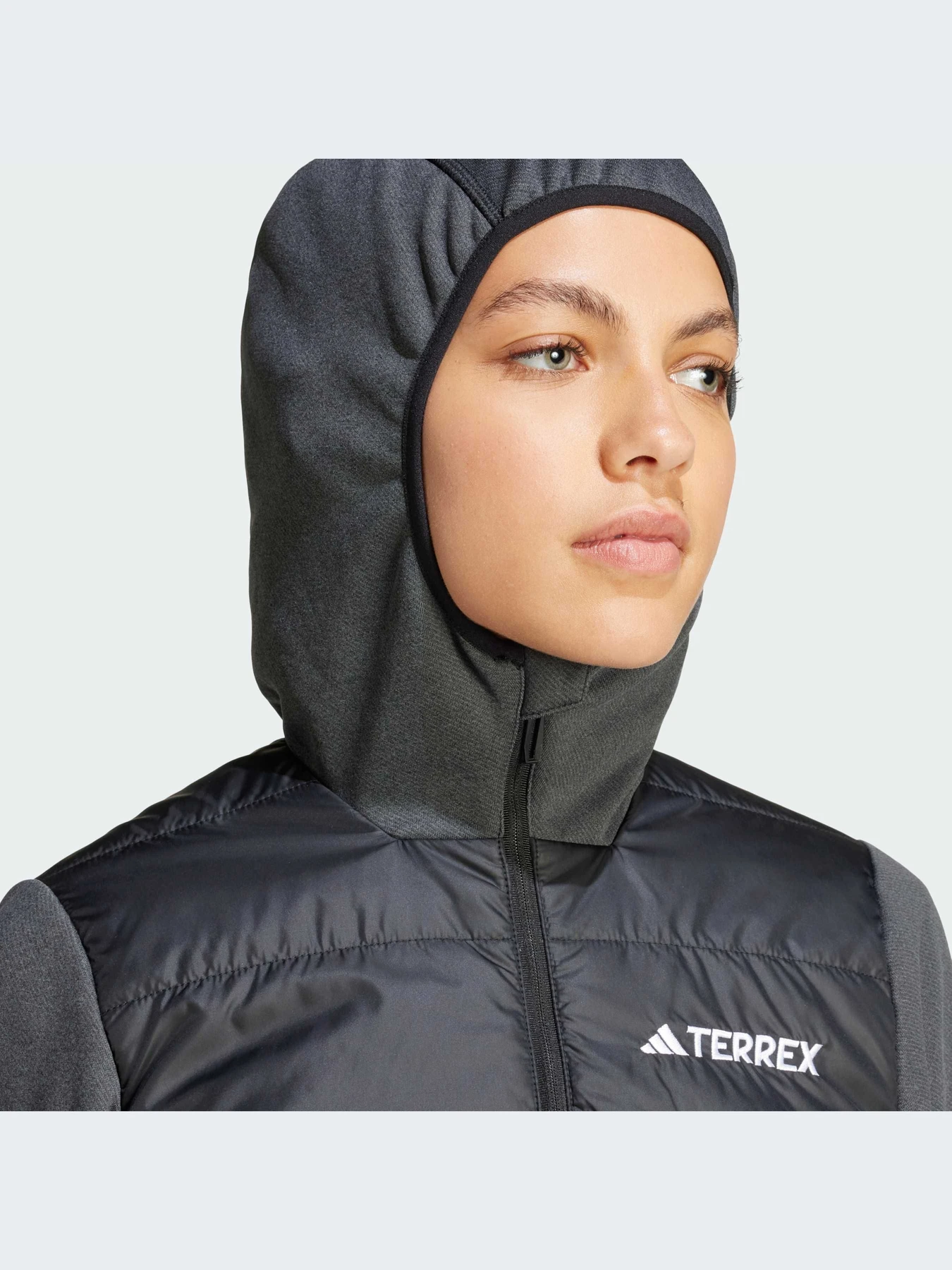 Куртки и дубленки Adidas модель IR7882-KZ Куртки и дубленки Adidas модель IR7882-KZ Фото