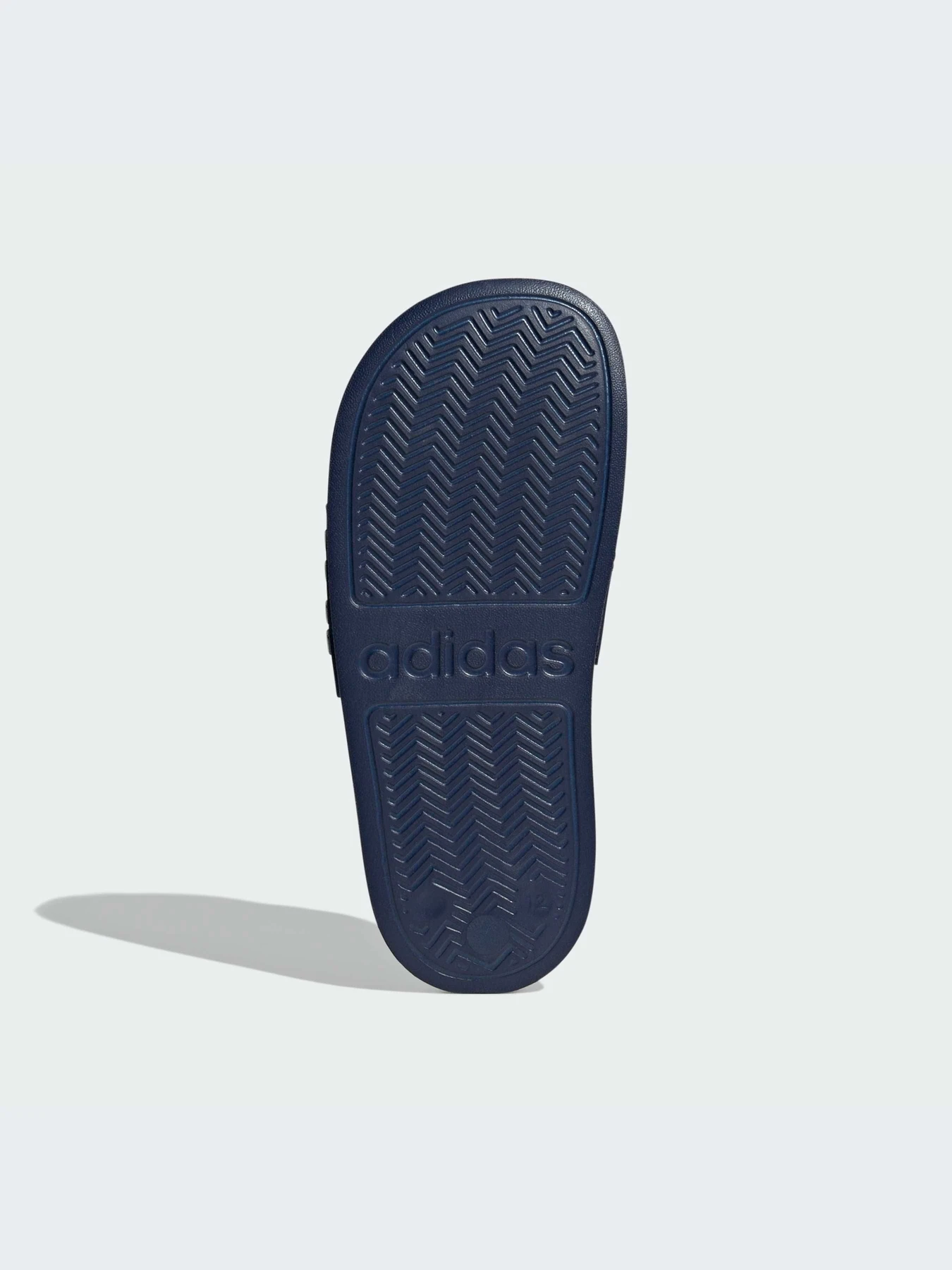 Шлёпанцы Adidas Adilette модель IF5978-KZ Шлёпанцы Adidas Adilette модель IF5978-KZ Фото