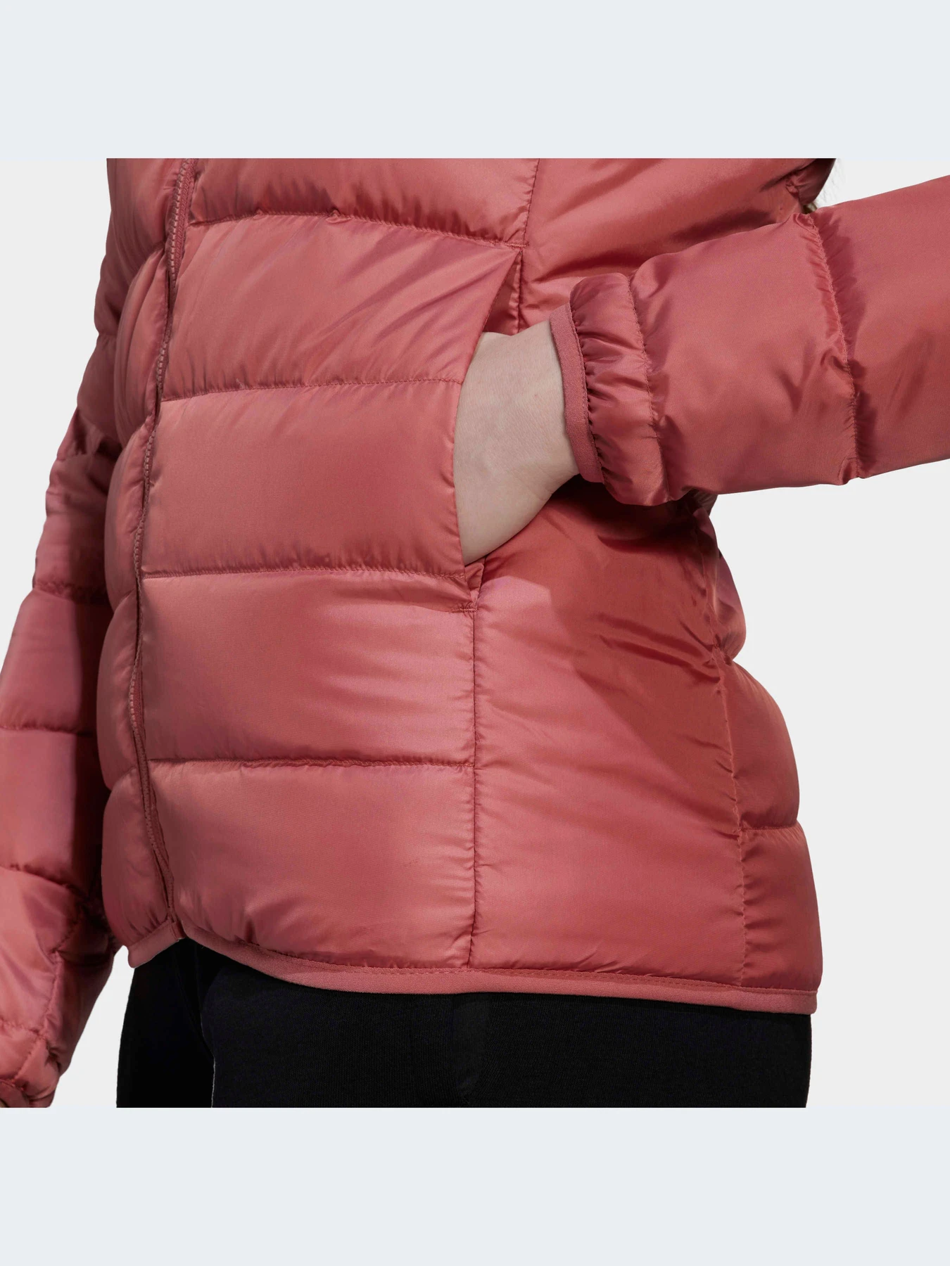 Куртки и дубленки Adidas модель HK4663-KZ Куртки и дубленки Adidas модель HK4663-KZ Фото