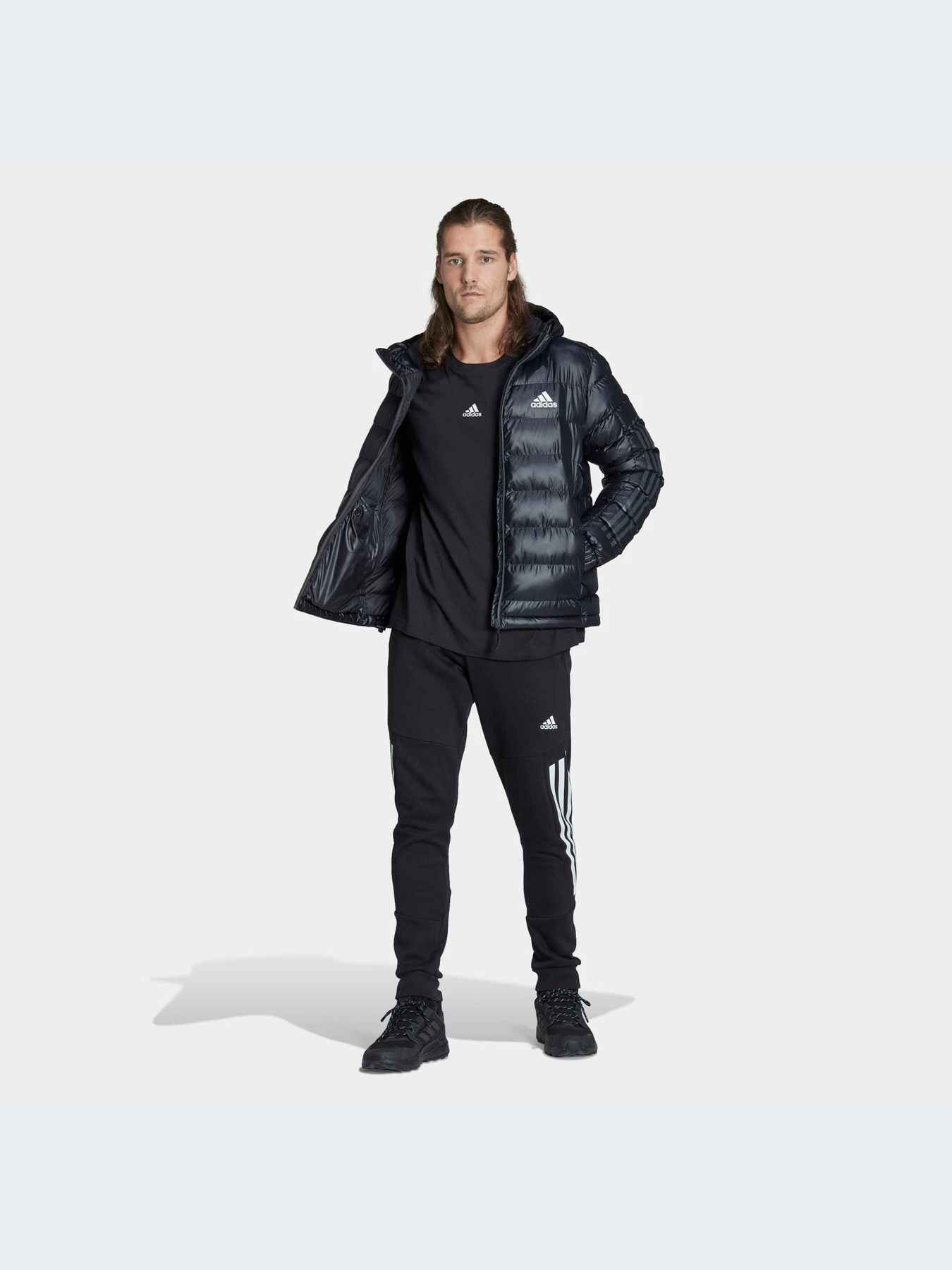 Куртки и дубленки Adidas модель HK6669-KZ Куртки и дубленки Adidas модель HK6669-KZ Фото