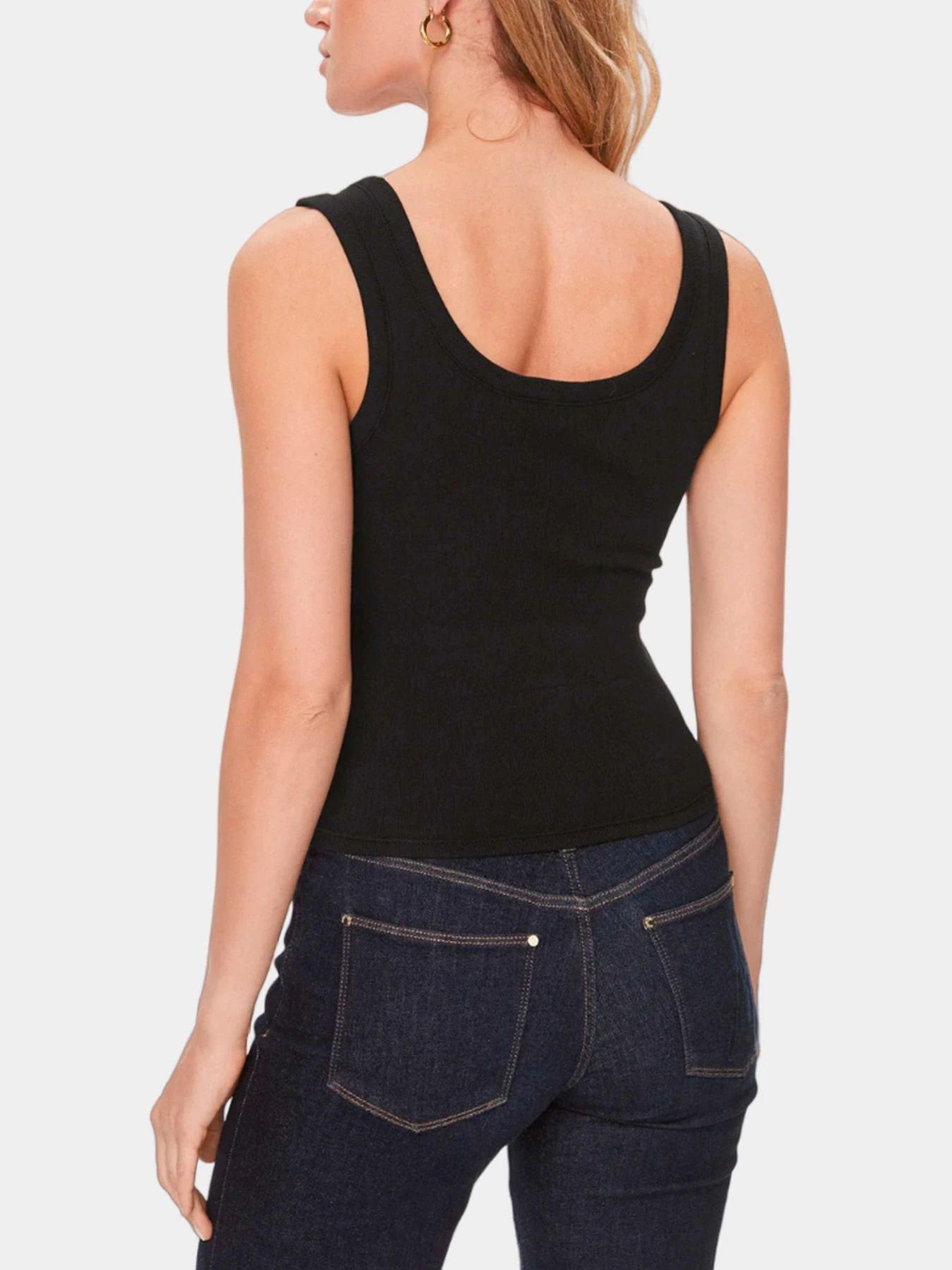 Футболки и поло GUESS модель W3YP68-KA0H1-JBLK Футболки и поло GUESS модель W3YP68-KA0H1-JBLK Фото