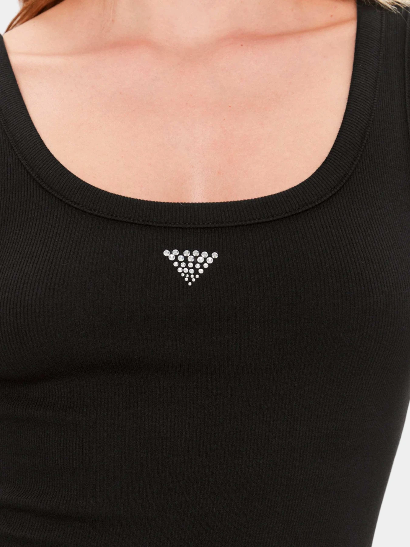Футболки и поло GUESS модель W3YP68-KA0H1-JBLK Футболки и поло GUESS модель W3YP68-KA0H1-JBLK Фото