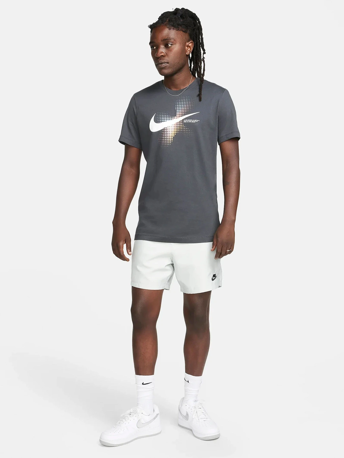 Футболки и поло NIKE модель FQ7998-060 Футболки и поло NIKE модель FQ7998-060 Фото
