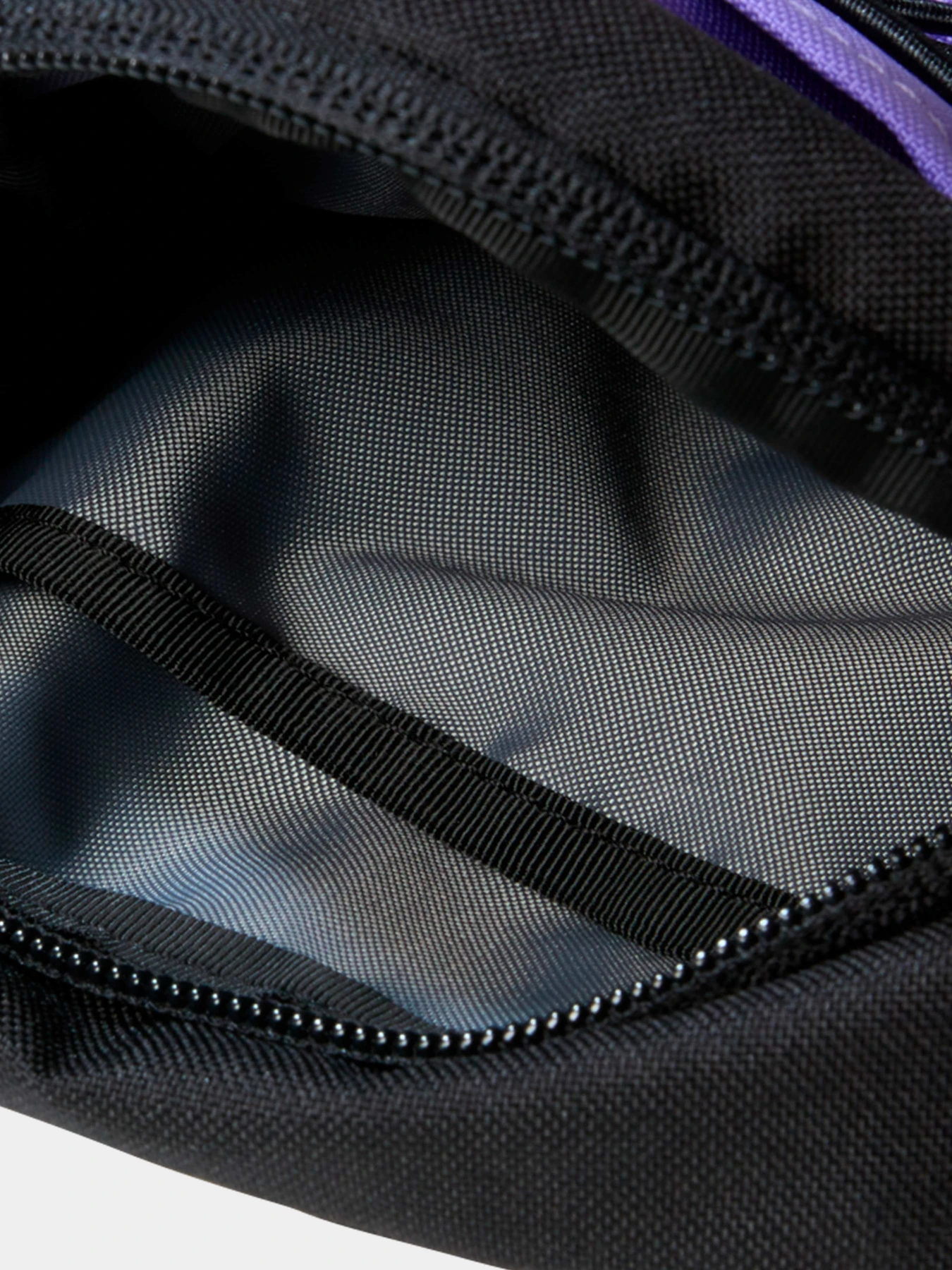 Сумки The North Face модель NF0A52UCROL1 Фото