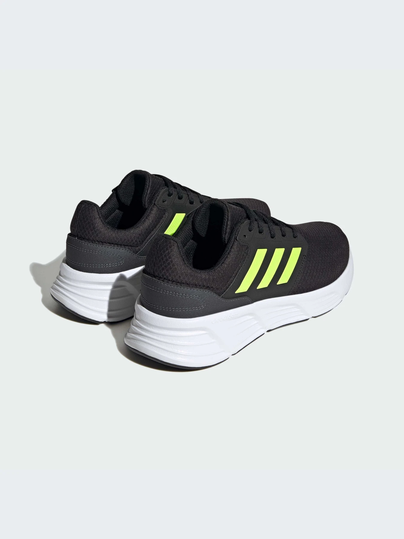 Кроссовки Adidas Galaxy модель IE1974-KZ Кроссовки Adidas Galaxy модель IE1974-KZ Фото