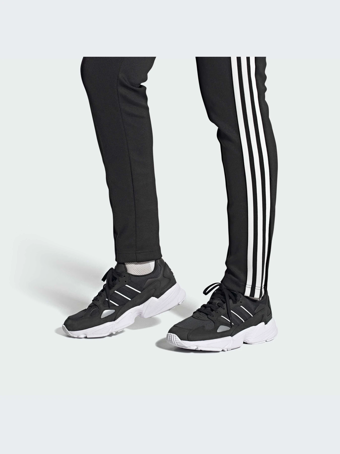 Кроссовки Adidas Runfalcon модель IG8301-KZ Кроссовки Adidas Runfalcon модель IG8301-KZ Фото