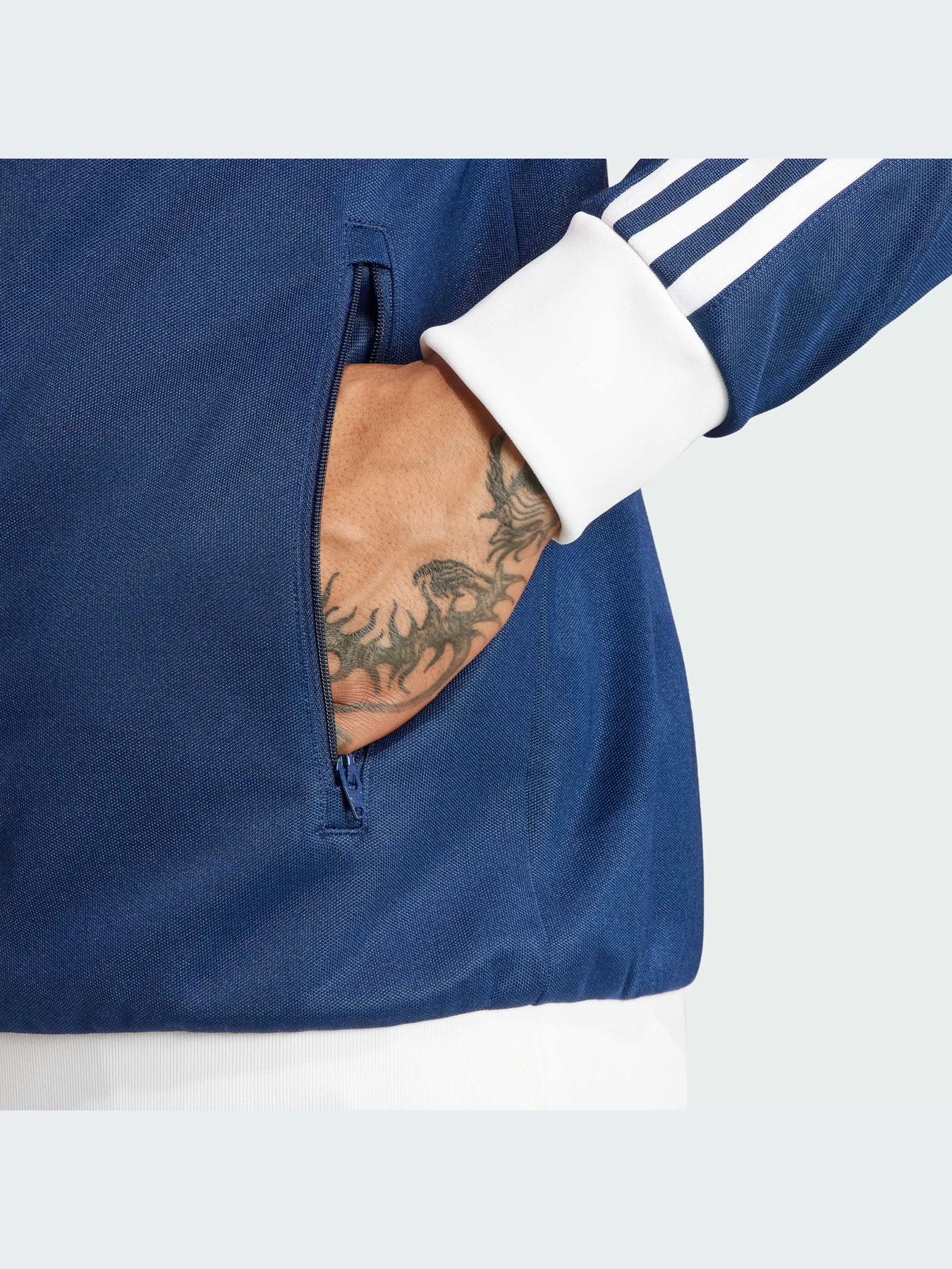 Худи и свитшоты Adidas модель IP0418-KZ Худи и свитшоты Adidas модель IP0418-KZ Фото