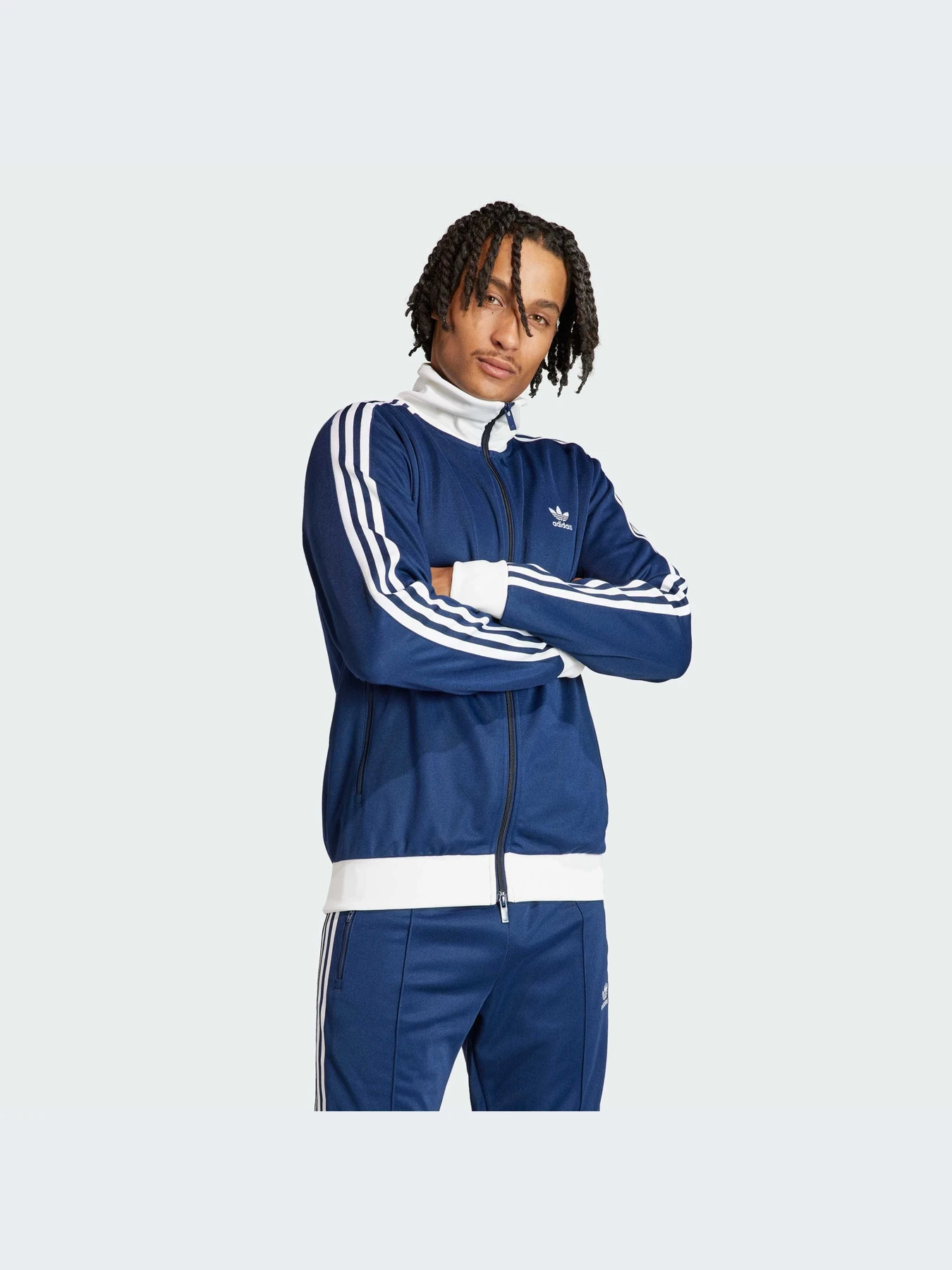 Худи и свитшоты Adidas модель IP0418-KZ Худи и свитшоты Adidas модель IP0418-KZ Фото