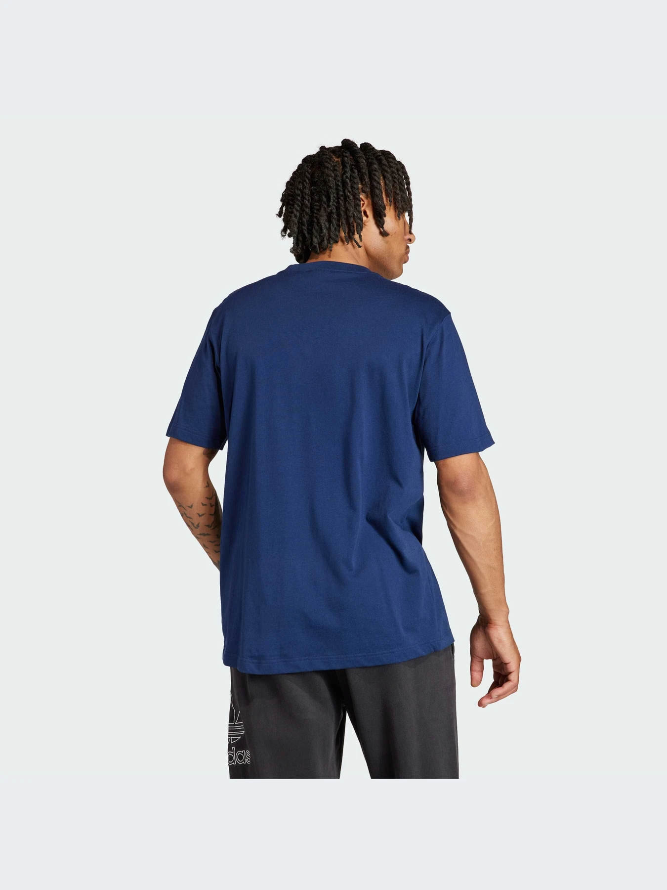 Футболки и поло Adidas Adicolor модель IR8011-KZ Футболки и поло Adidas Adicolor модель IR8011-KZ Фото