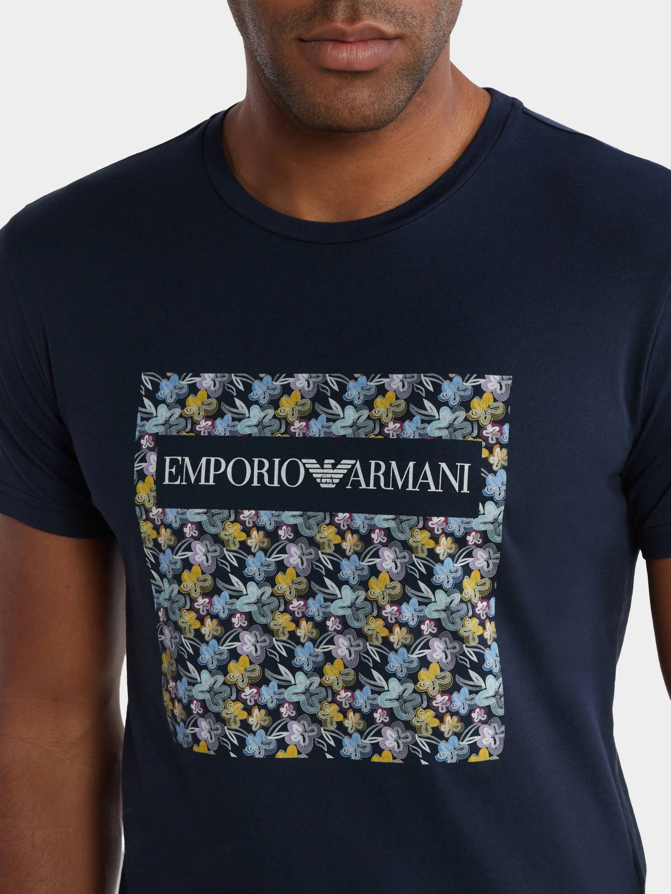 Футболки и поло Emporio Armani модель 211818-4R469-56436 Футболки и поло Emporio Armani модель 211818-4R469-56436 Фото