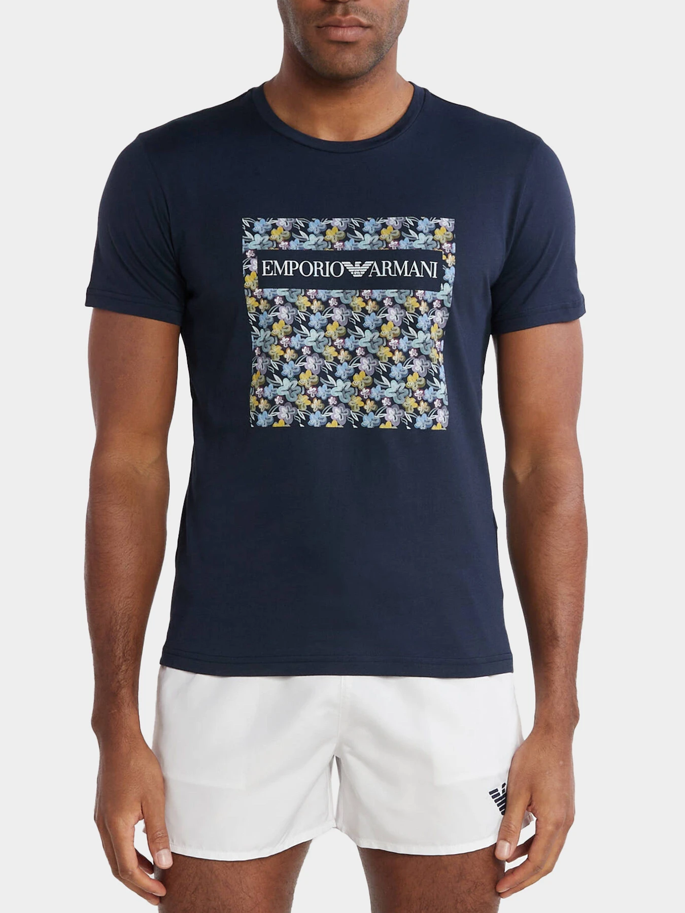 Футболки и поло Emporio Armani модель 211818-4R469-56436 Футболки и поло Emporio Armani модель 211818-4R469-56436 Фото