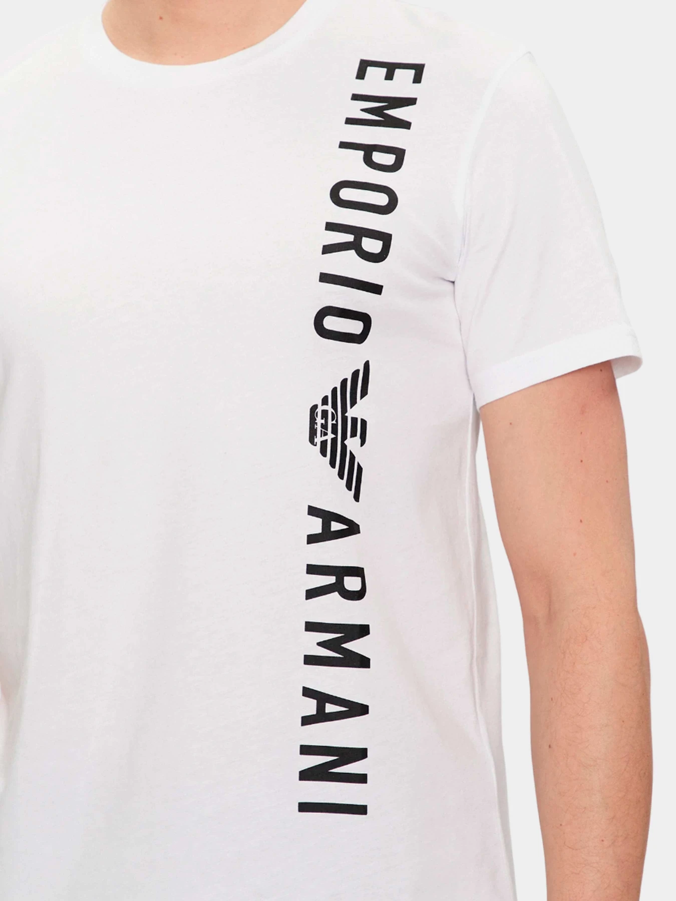 Футболки и поло Emporio Armani модель 211818-4R479-00010 Фото